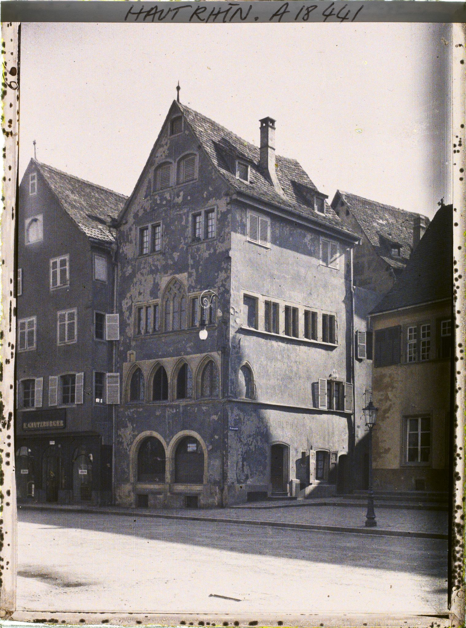 Image représentant France, Colmar, Maison Adolph ; la plus ancienne Maison de Colmar