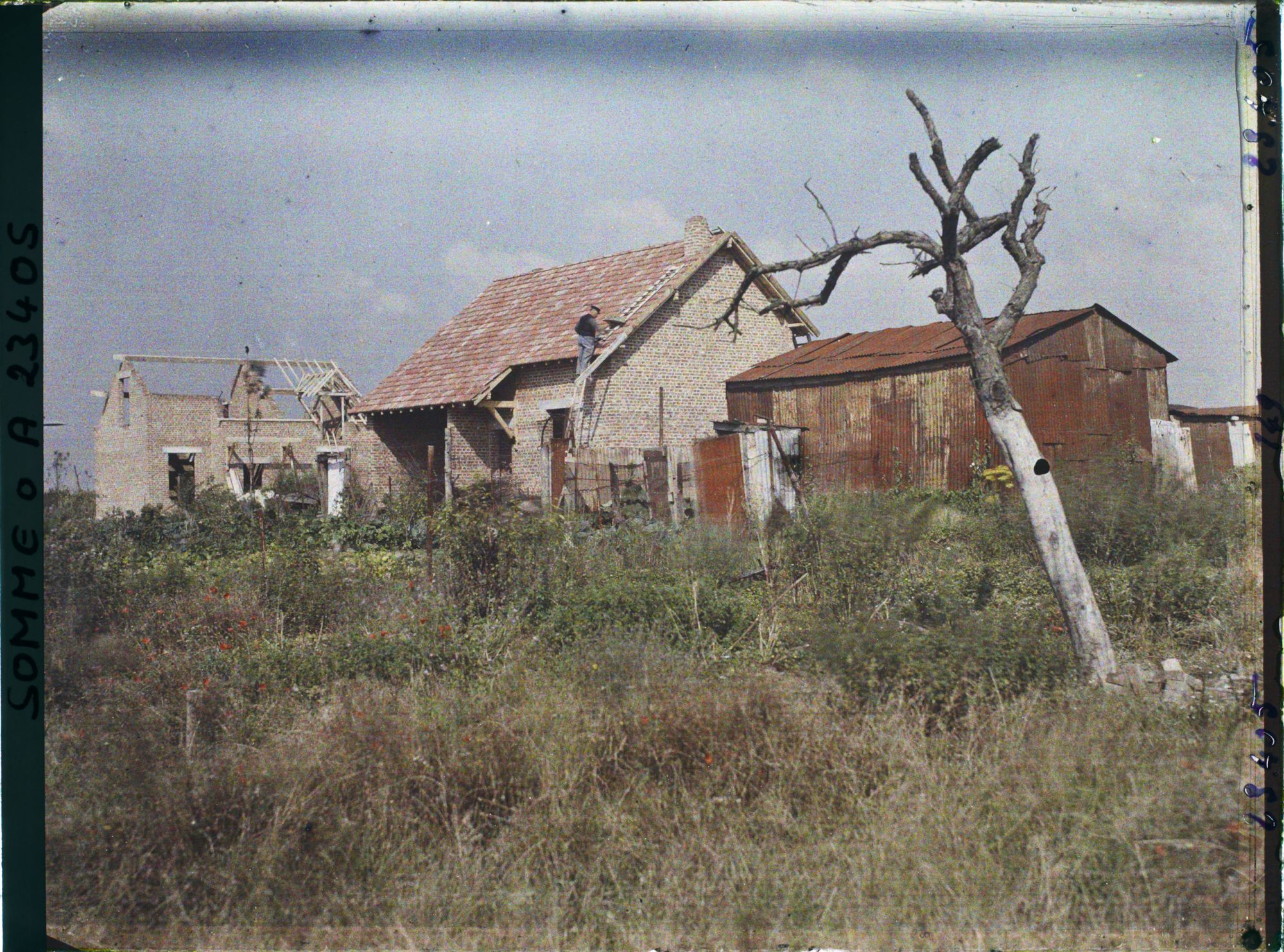 Image représentant France, Cléry, Construction de nouvelles maisons