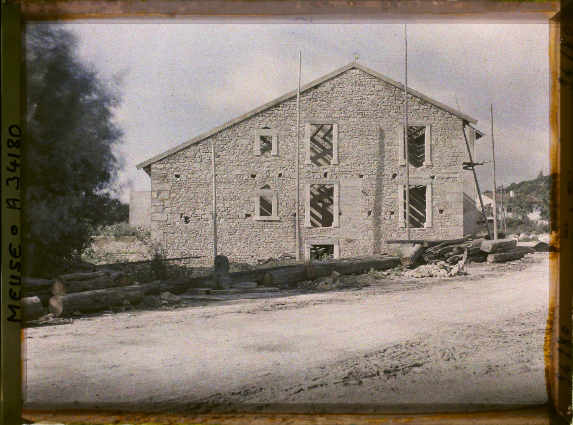 Image représentant France, Apremont, Reconstructions