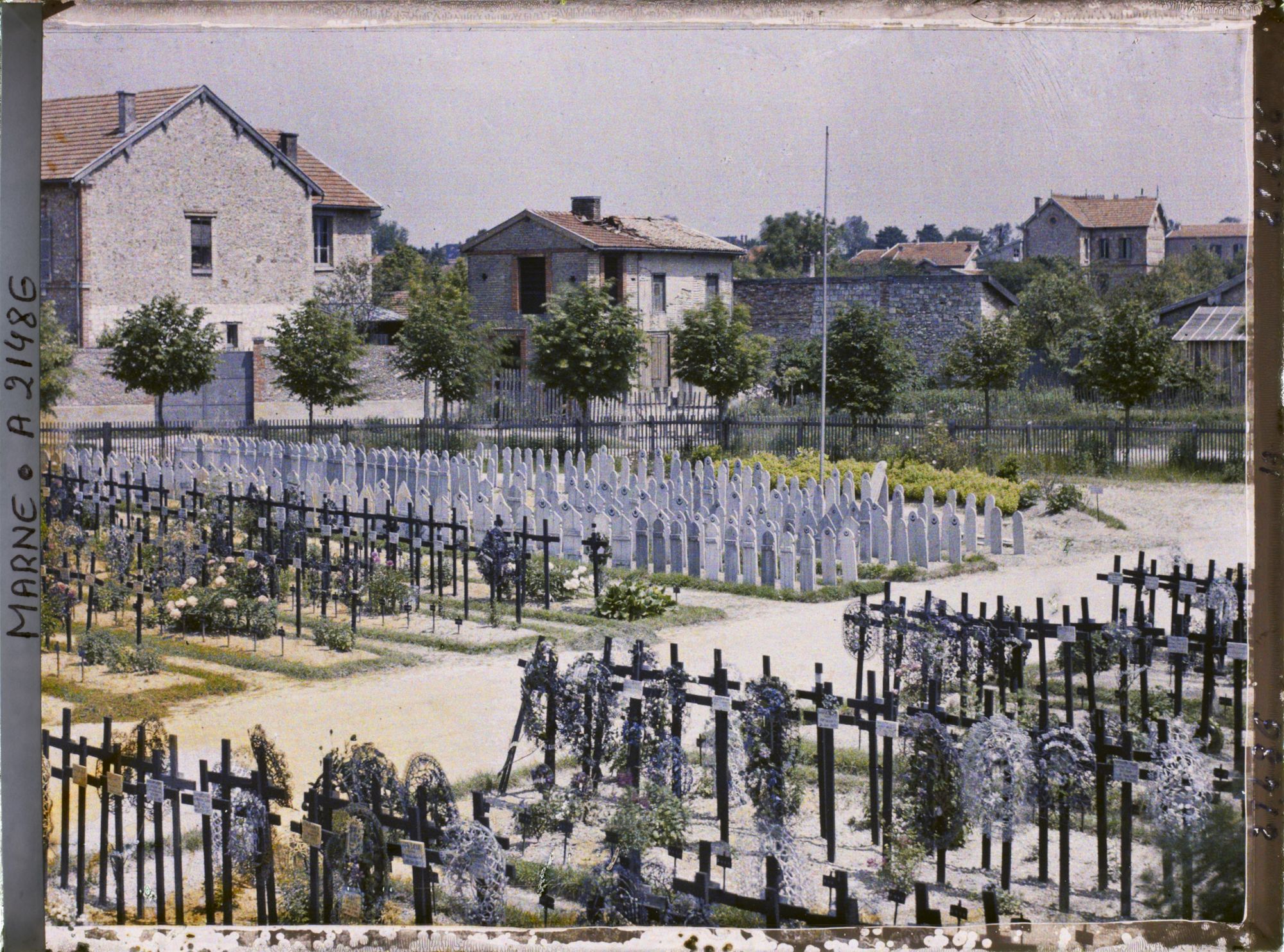 Image représentant France, Chalons s/Marne, Vue vers les tombes Musulmanes