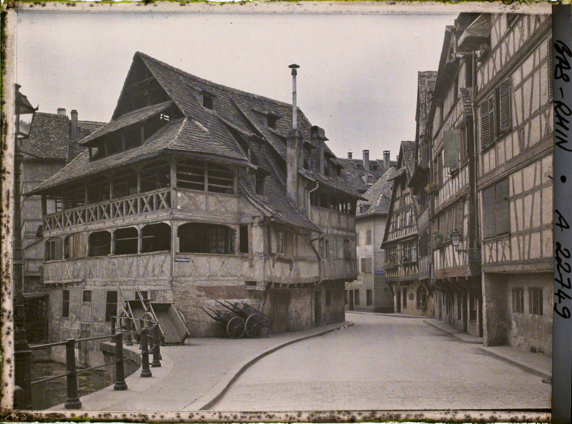 Image représentant La Maison des Tanneurs, rue du Bain aux Plantes, place Benjamin-Zix