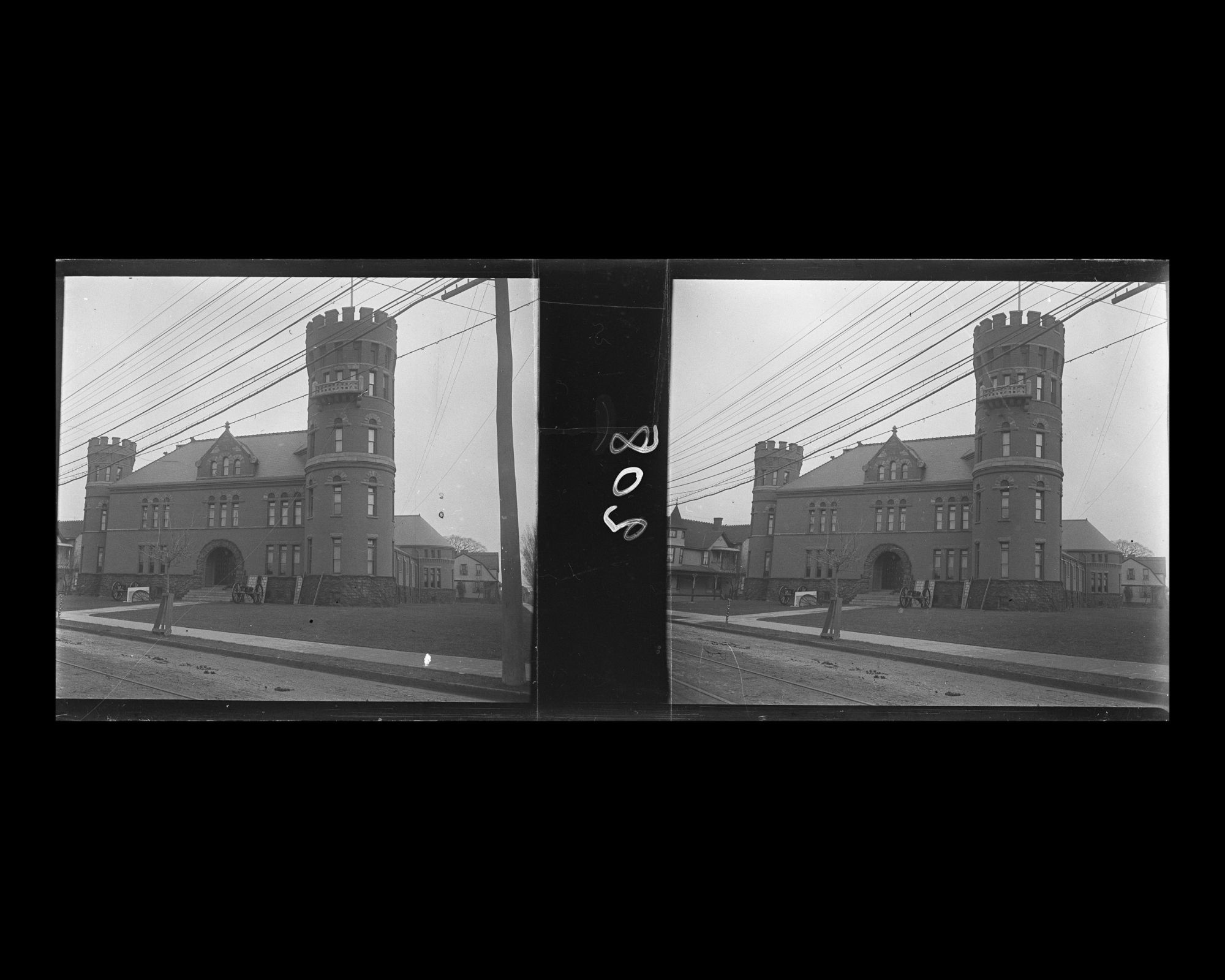 Image représentant Niagara Falls Armory, sur Main Street