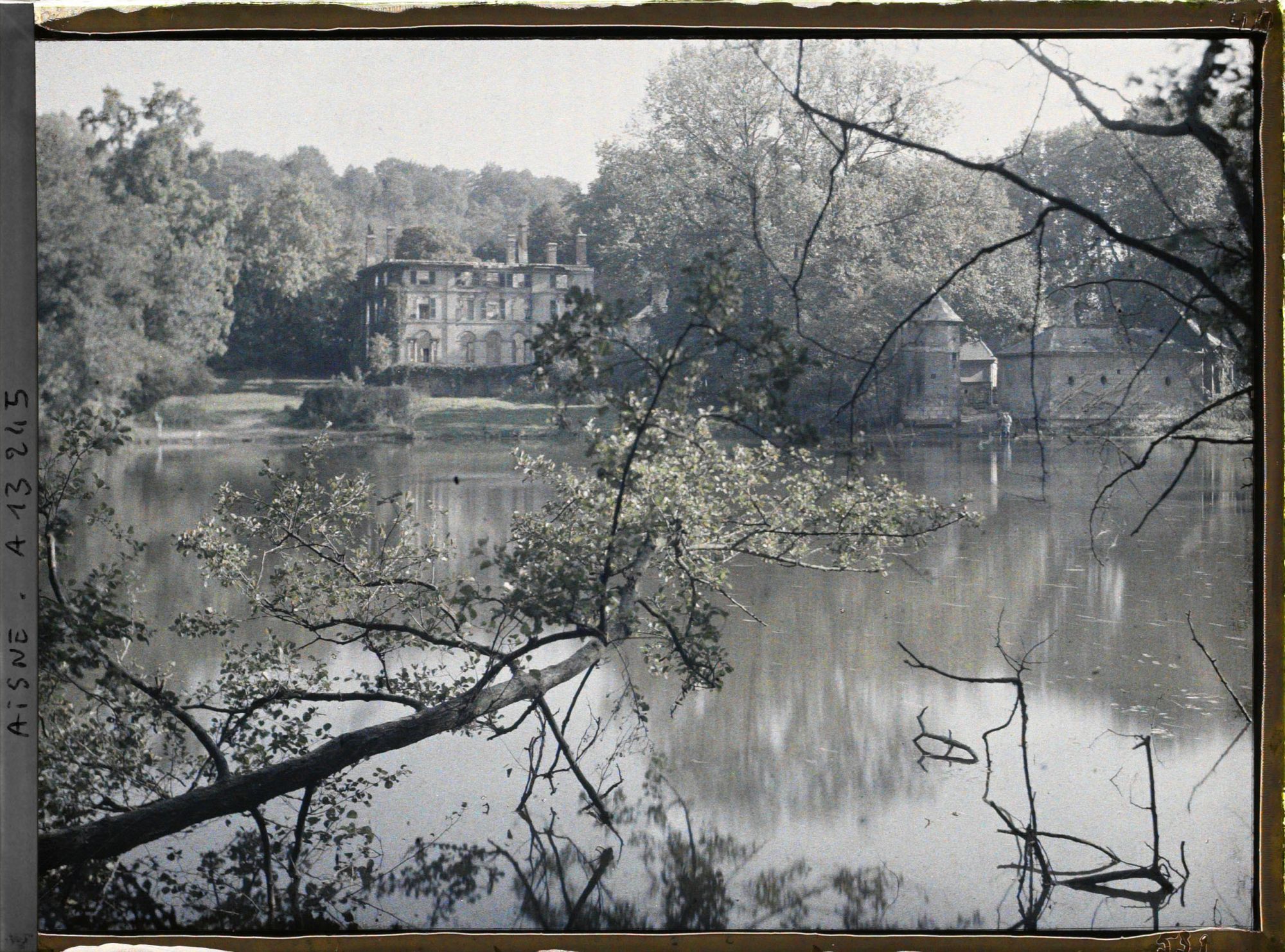 Image représentant France, Folembray, Le Château