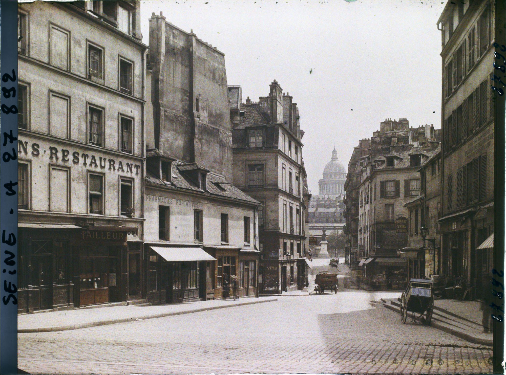 Image représentant La rue du Haut-Pavé en direction du Panthéon