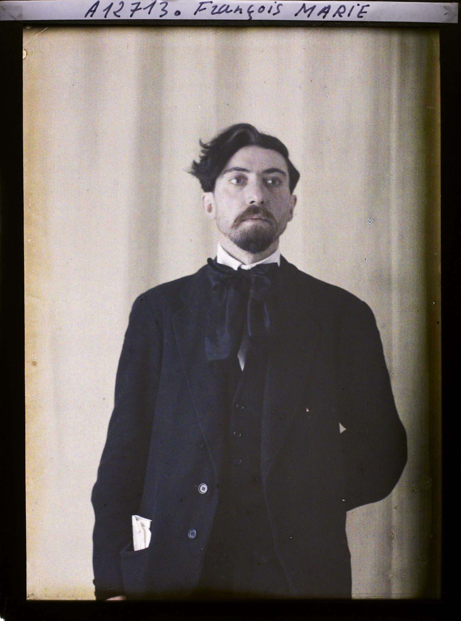 Image représentant Monsieur  https://musee-albert-kahn.s-museum.fr/home/NWQ2OTAwYzNmYjZlZTk1ZWQwODJmMjY4L2dlbmVyaWMtbm90aWNlLXRhYi9hdXRob3JpdHkvNjE3YTc5ZjVjZjhiODk2OGIzMzM3ZDIx/5d6900c3fb6ee95ed082f268/generic-notice-tab/authority/617a79ebcf8b8968b333733b François Marie