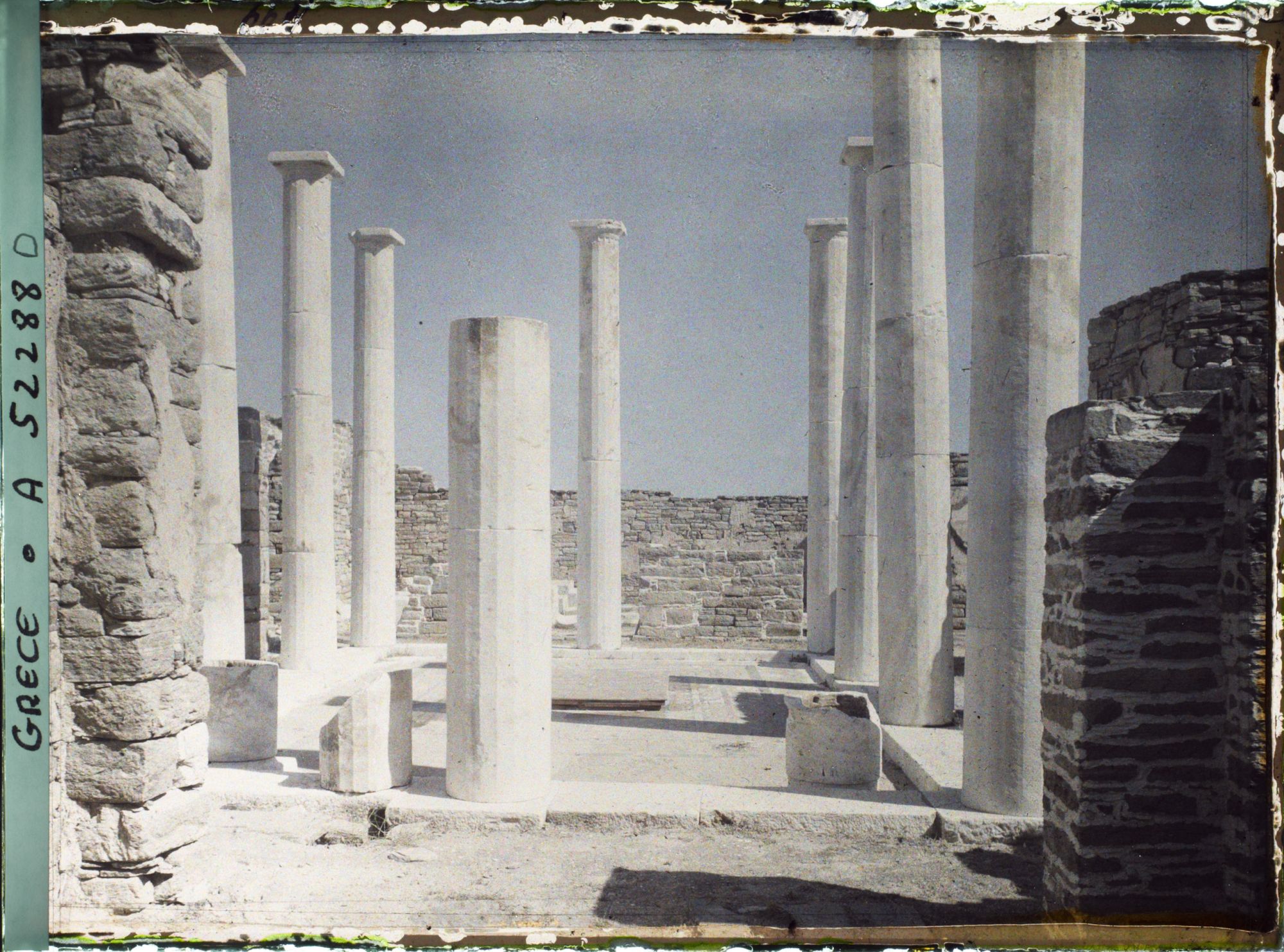 Image représentant Cour de la Maison du Dionysos