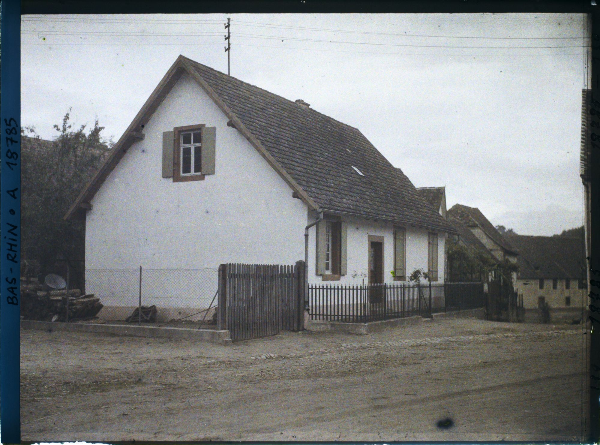 Image représentant France, Lauterbourg, L'entrée de Lauterbourg et la petite rue descendante