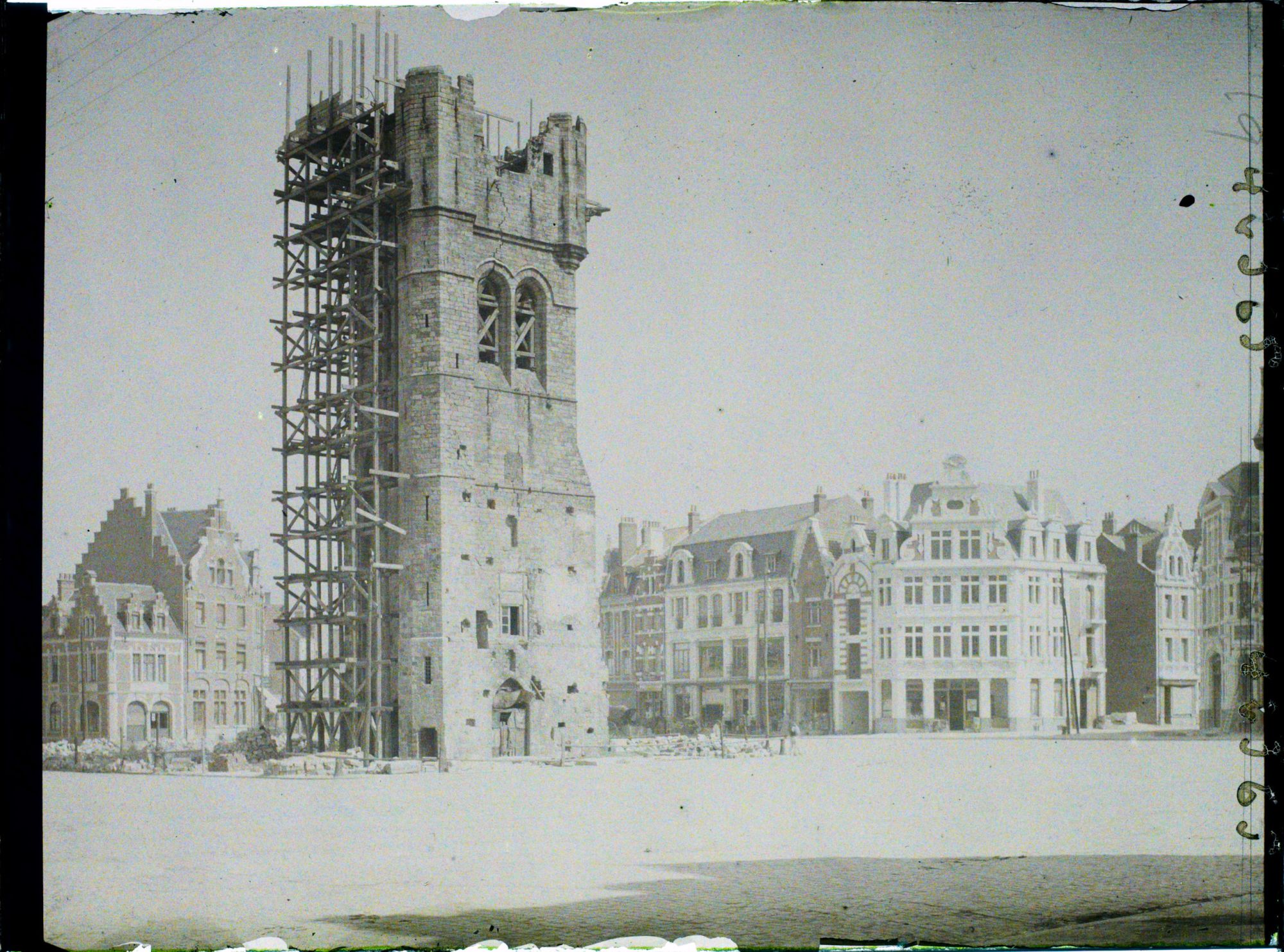 Image représentant France, Bethune, Nouvel aspect de la Gde Place