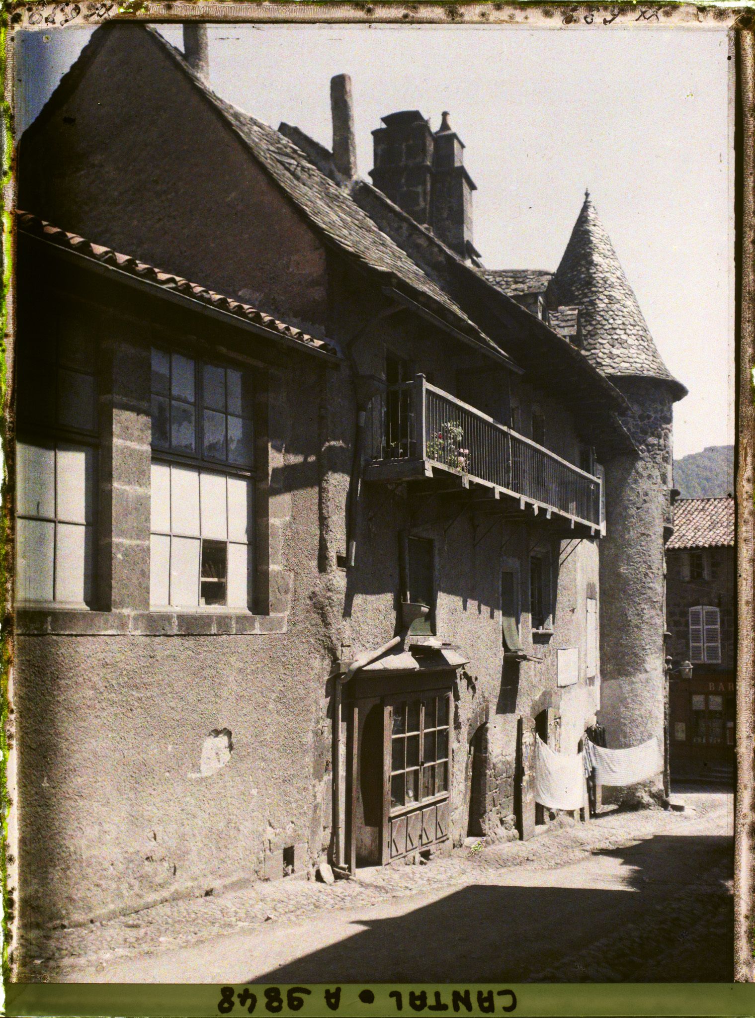 Image représentant Une partie de la maison dite des Princes de Monaco, place de Monaco
