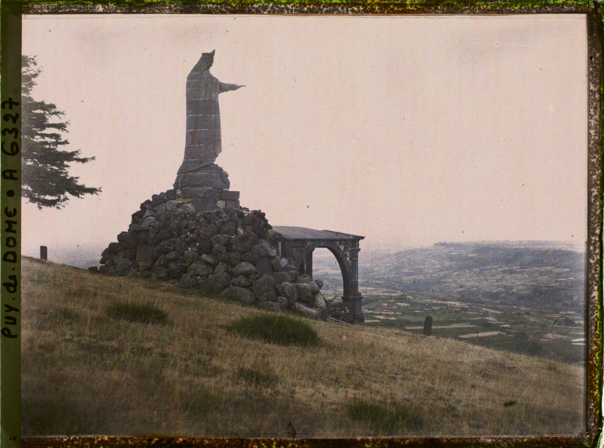 Image représentant France, Volvic, Vierge de Volvic