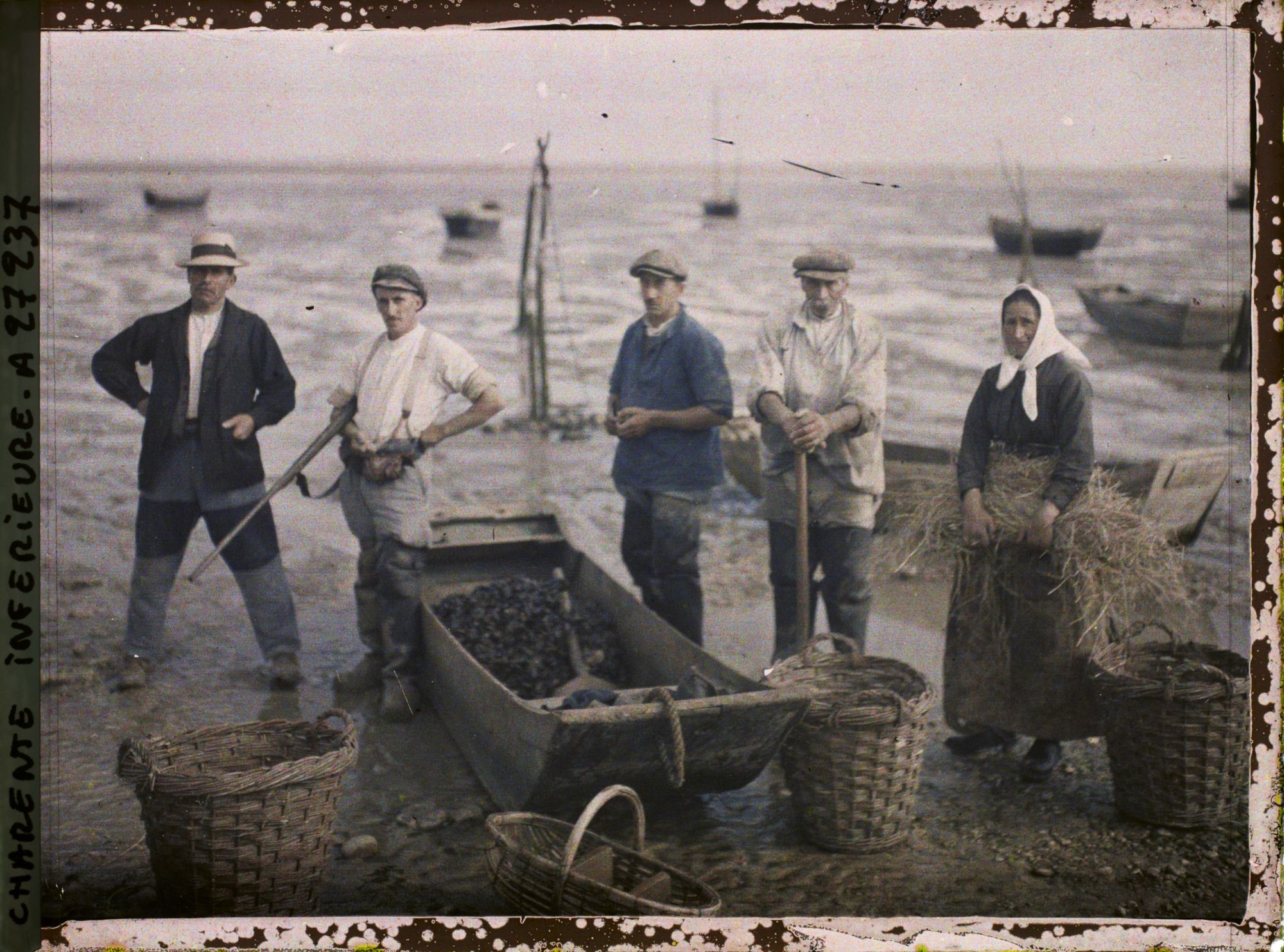 Image représentant Hommes et femme, bouchoteurs