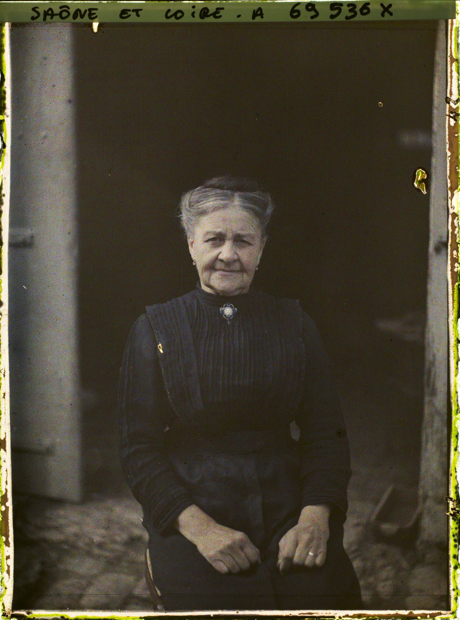 Image représentant Portrait d'une membre de la famille Poulain ou Nectoux (?)