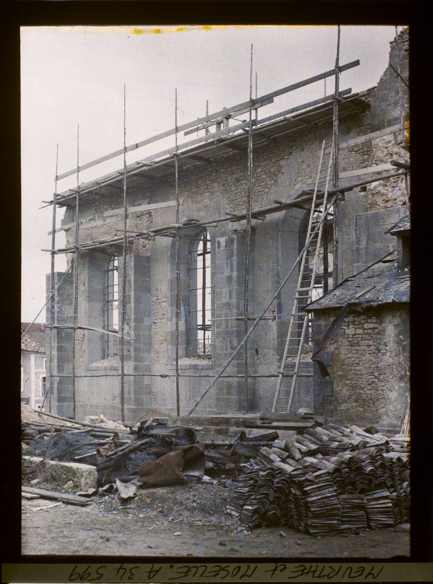 Image représentant France, Thiaucourt, L'Eglise en reconstruction