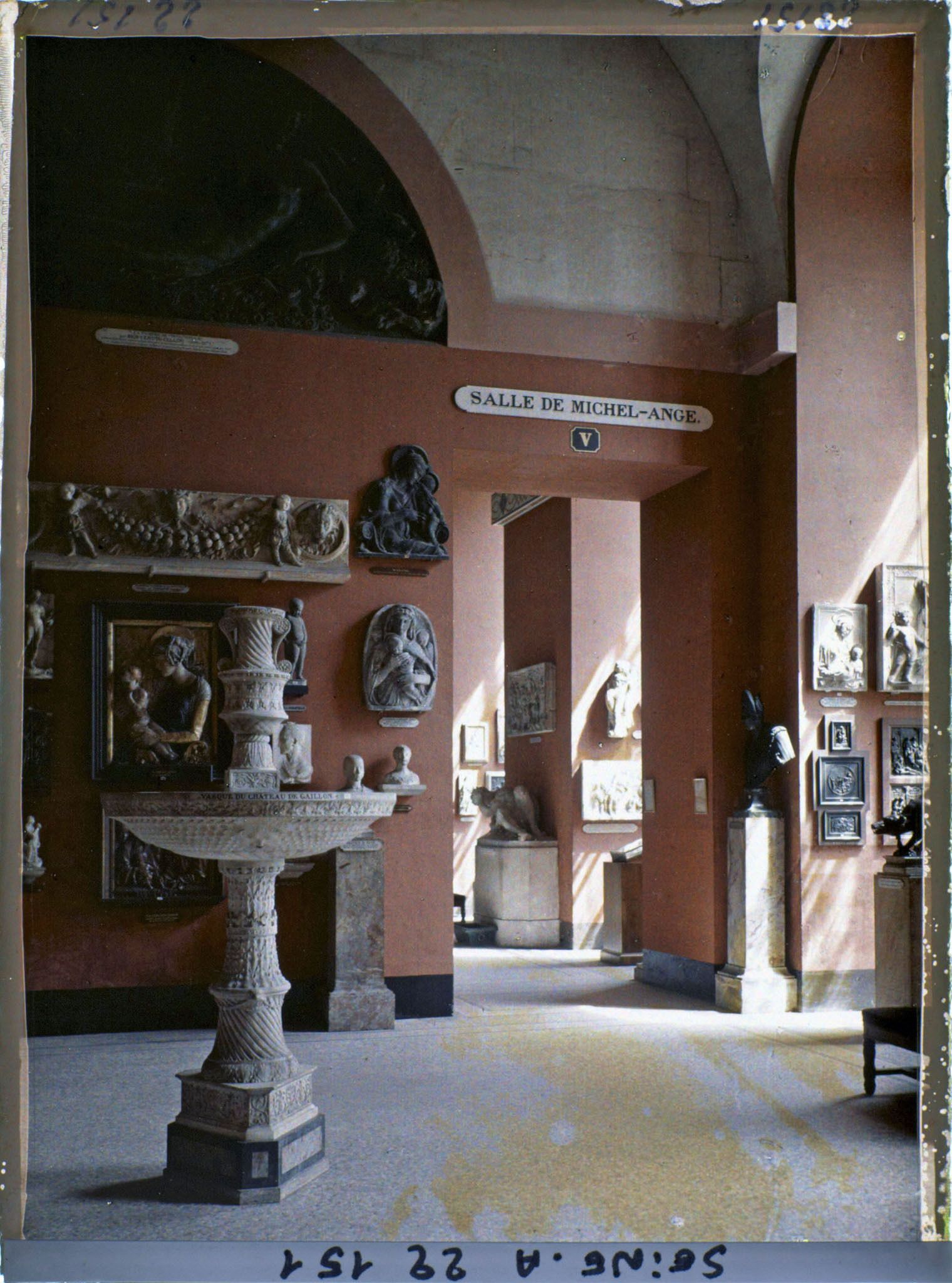Image représentant La Salle de Michel-Ange, musée du Louvre