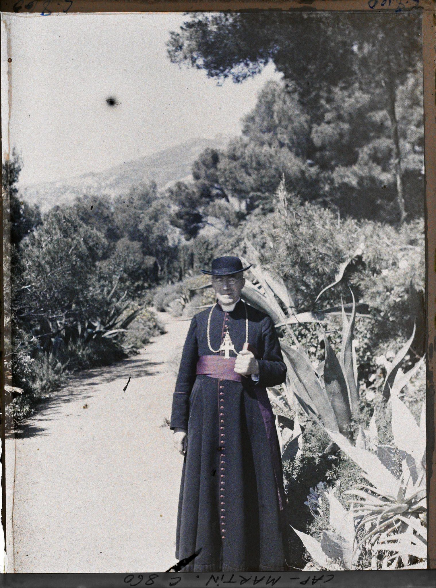 Image représentant Monseigneur Chaptal invité par Albert Kahn