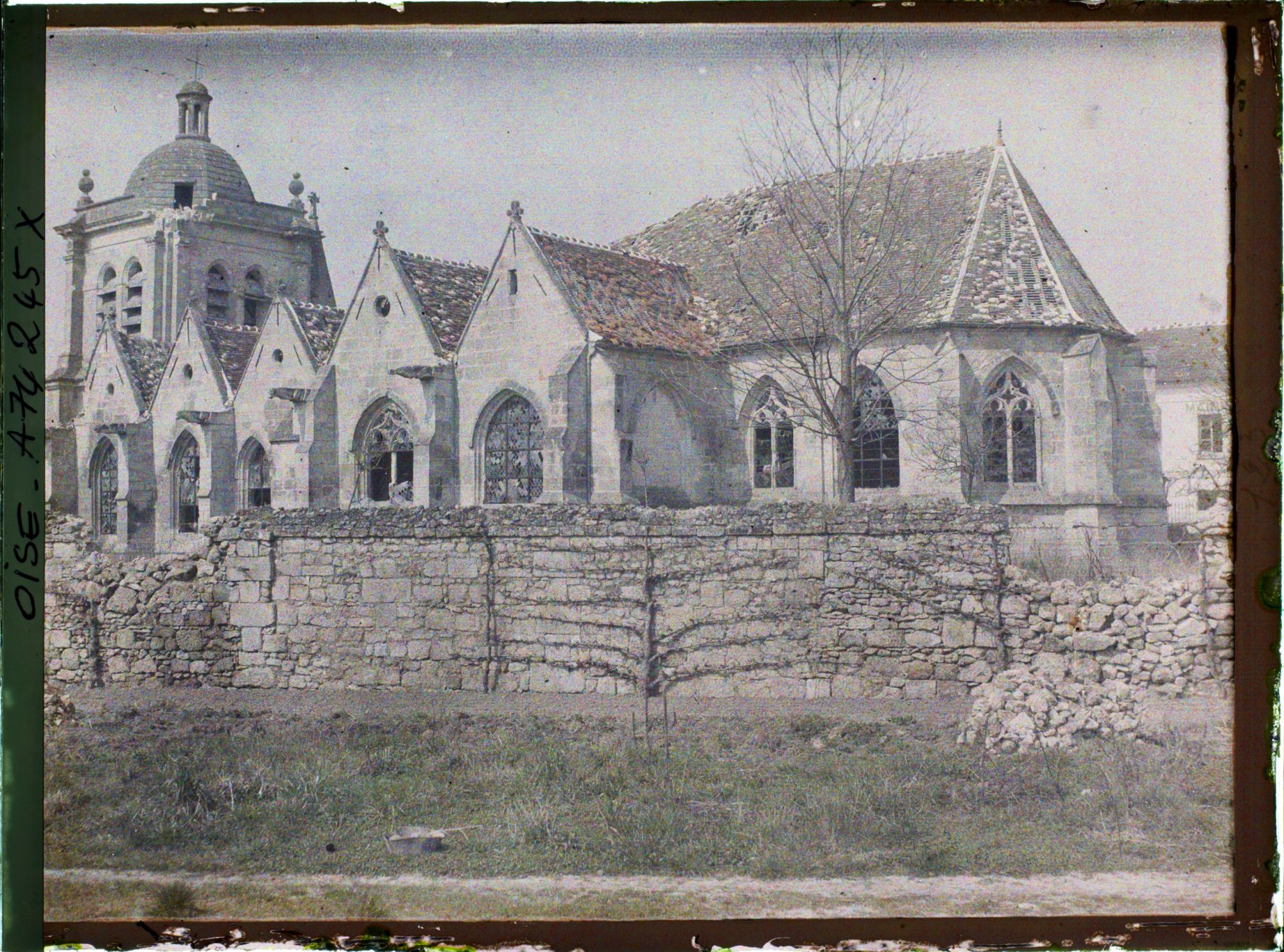 Image représentant L'église en ruines