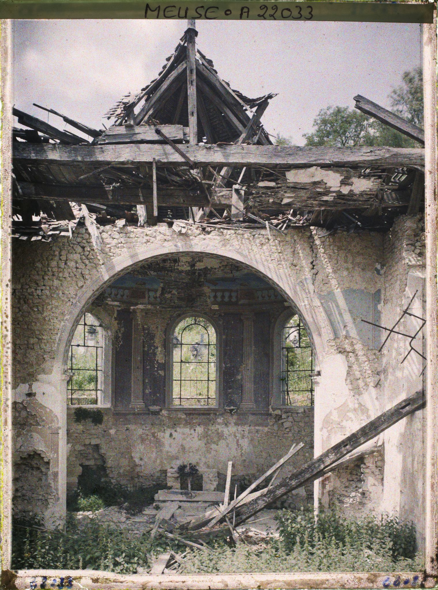 Image représentant France, Apremont, Intérieur de l'Eglise : l'abside