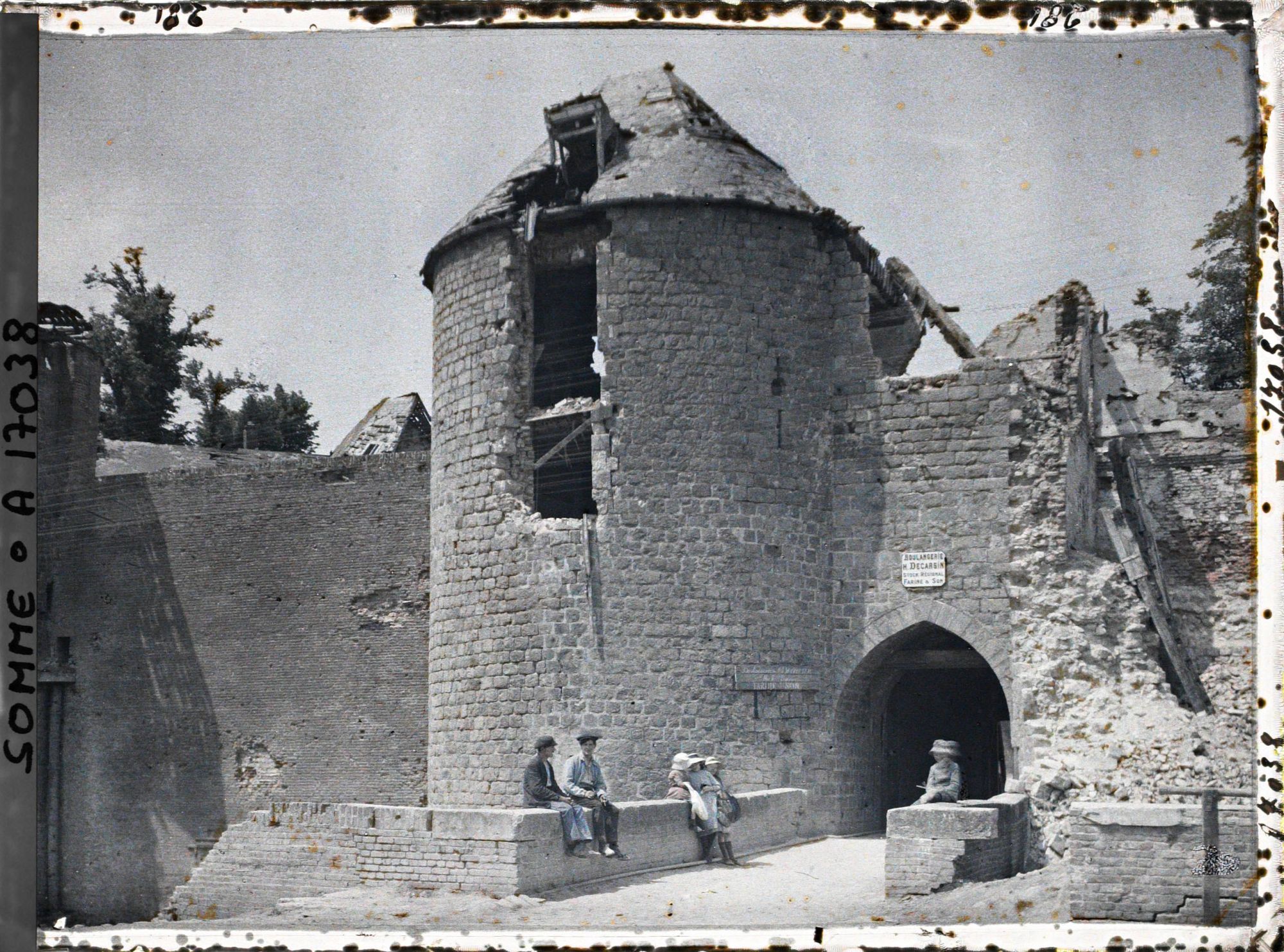 Image représentant France, Péronne, L'Entrée du Château