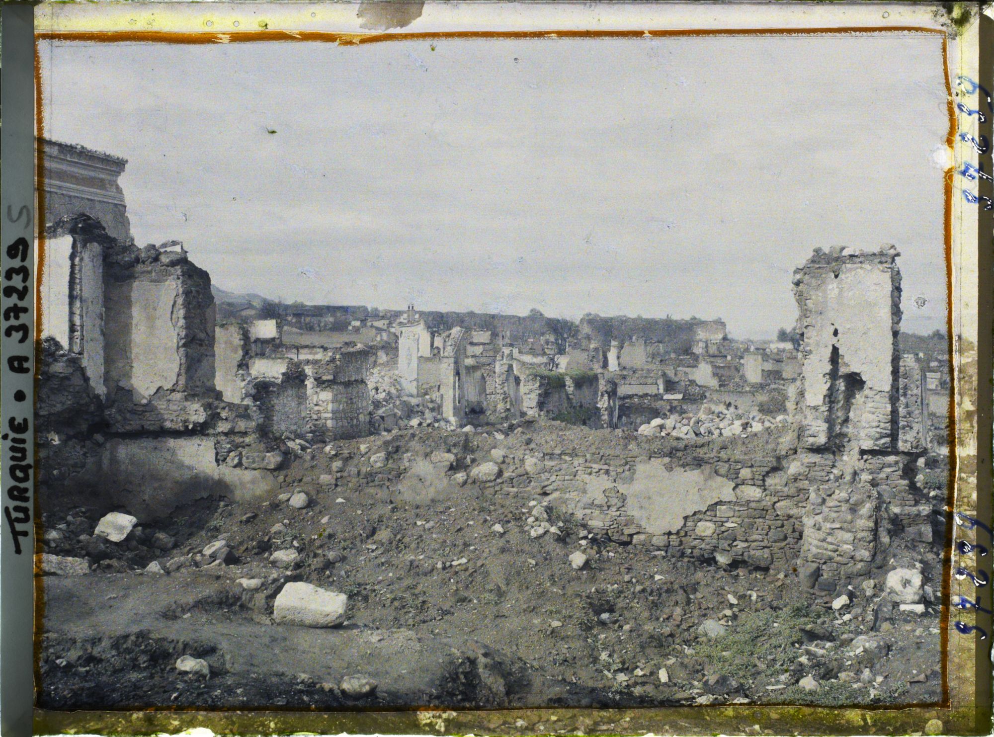 Image représentant Turquie, Alacheir, Vue Générale des ruines vers l'Ouest