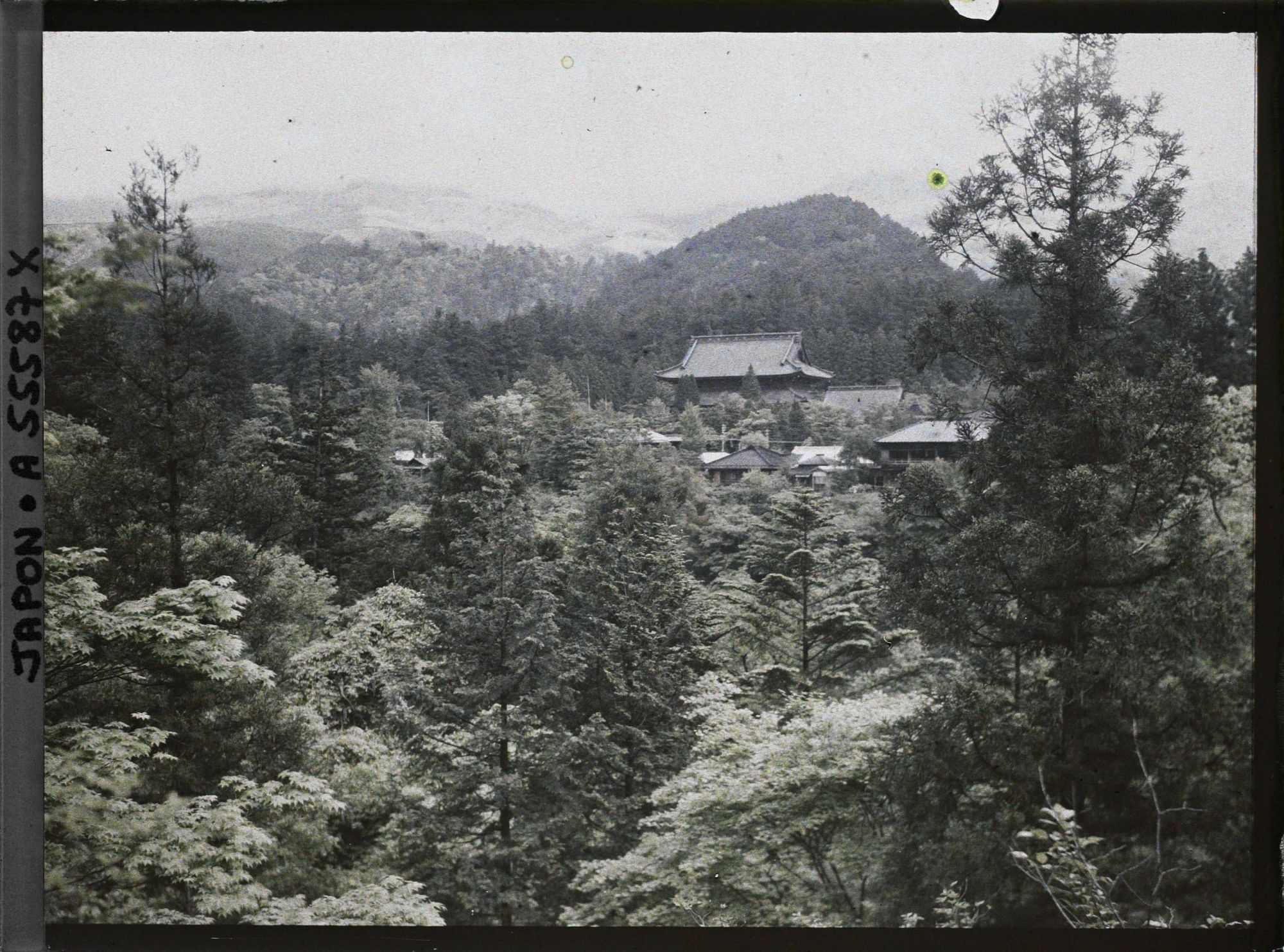 Image représentant Temple Rinnô-ji et mont Nyohô