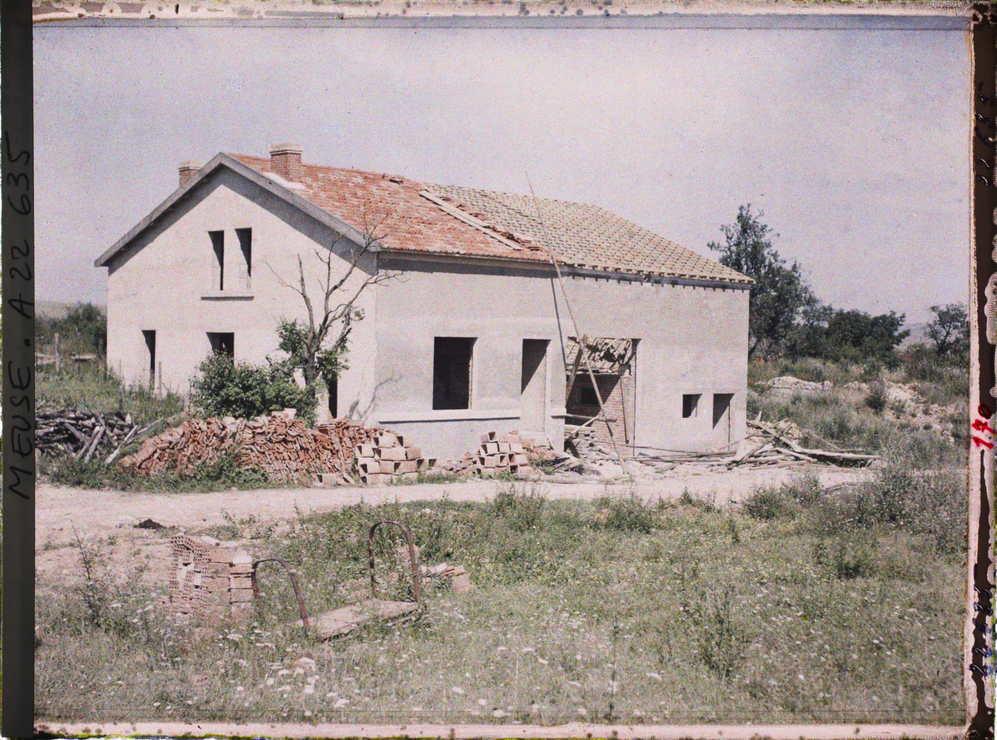 Image représentant France, Marre, Maison en reconstruction
