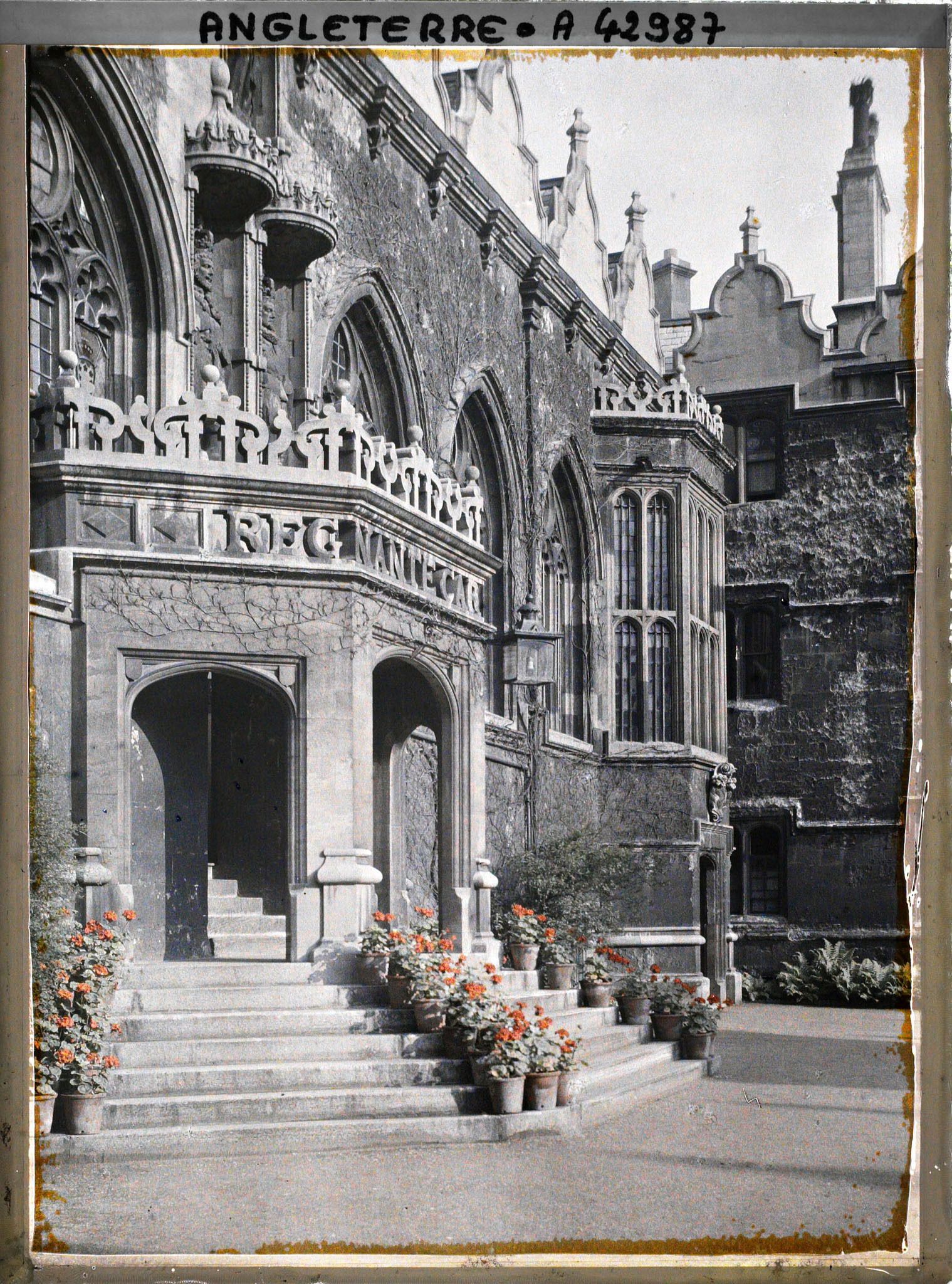 Image représentant Vues diverses de l'Oriel College