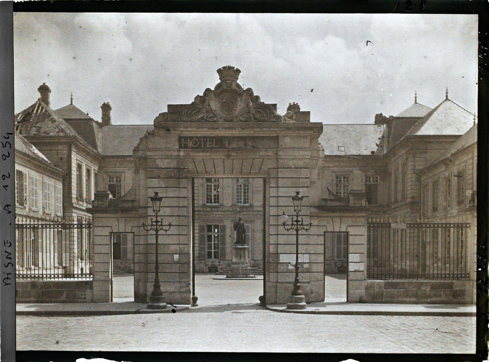Image représentant Façade de l'Hôtel de Ville