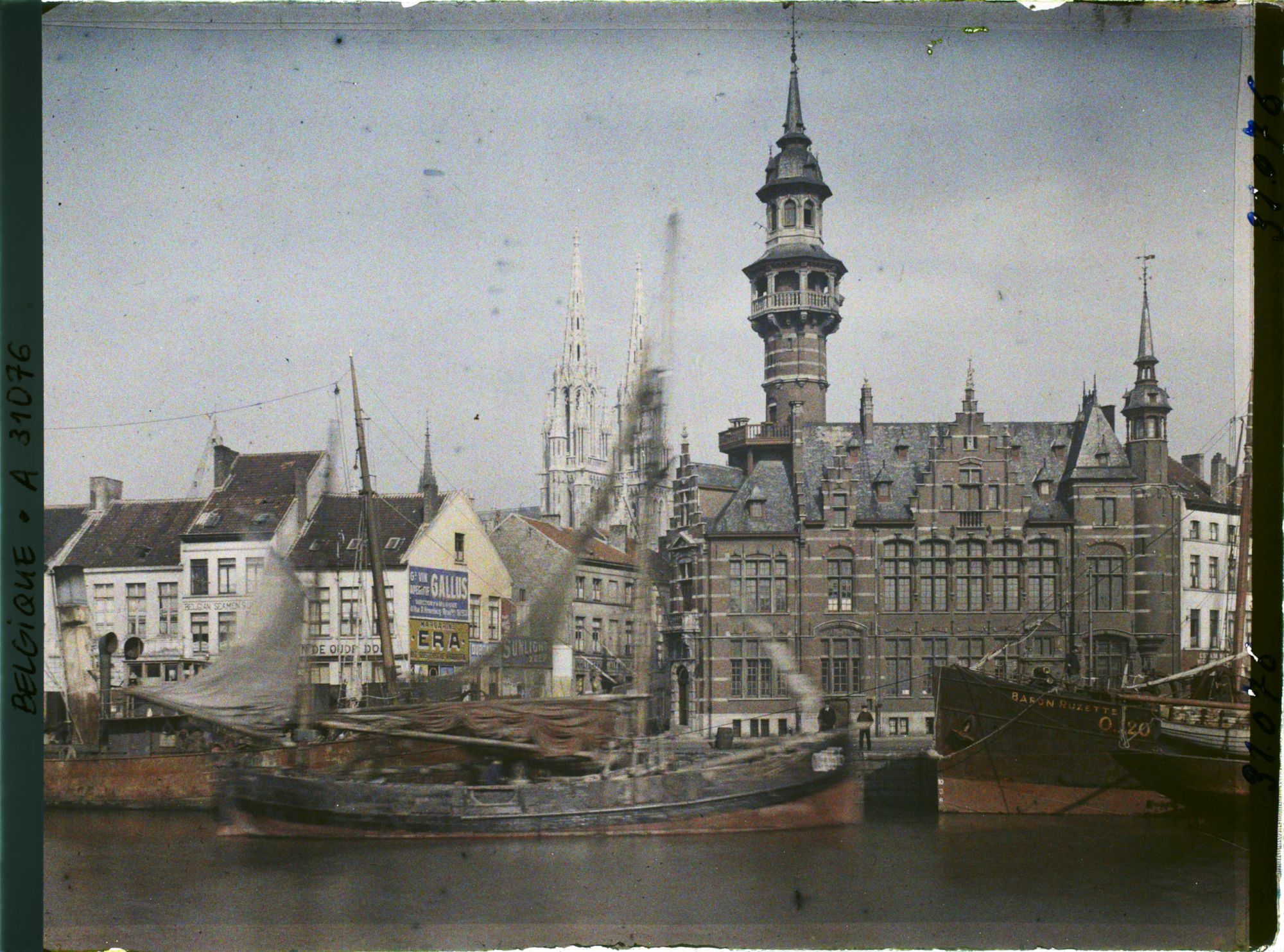 Image représentant Belgique, Ostende, Avenue du Vindictive, Eglise St Pierre et St Paul