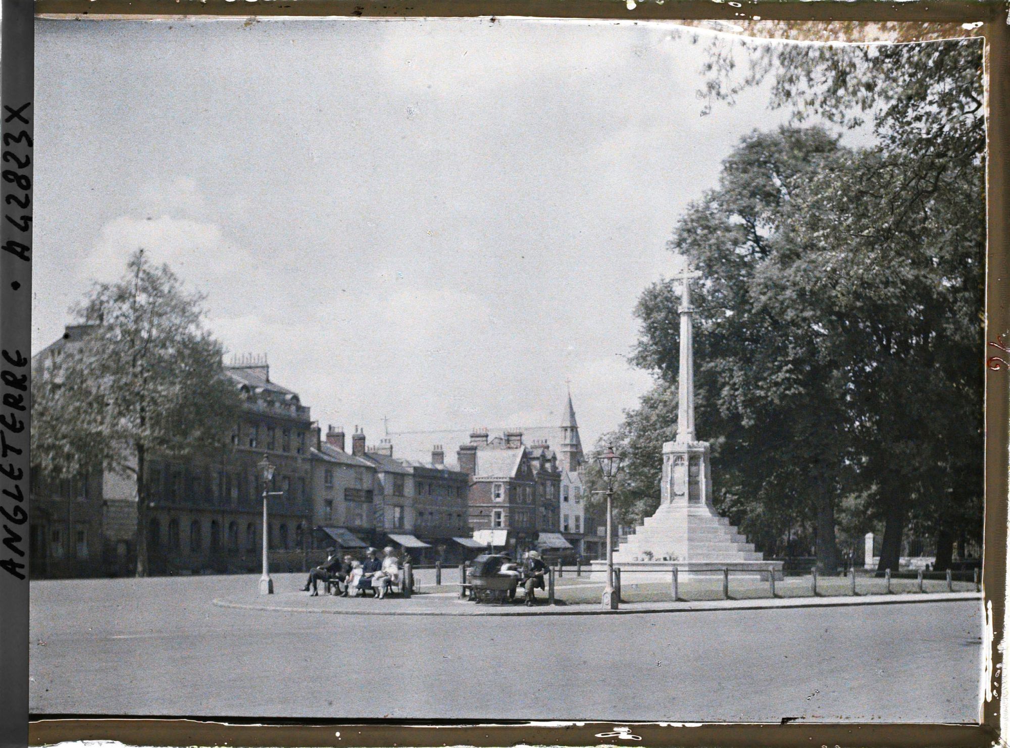 Image représentant Monument aux morts entre Magdalen street et St Giles street