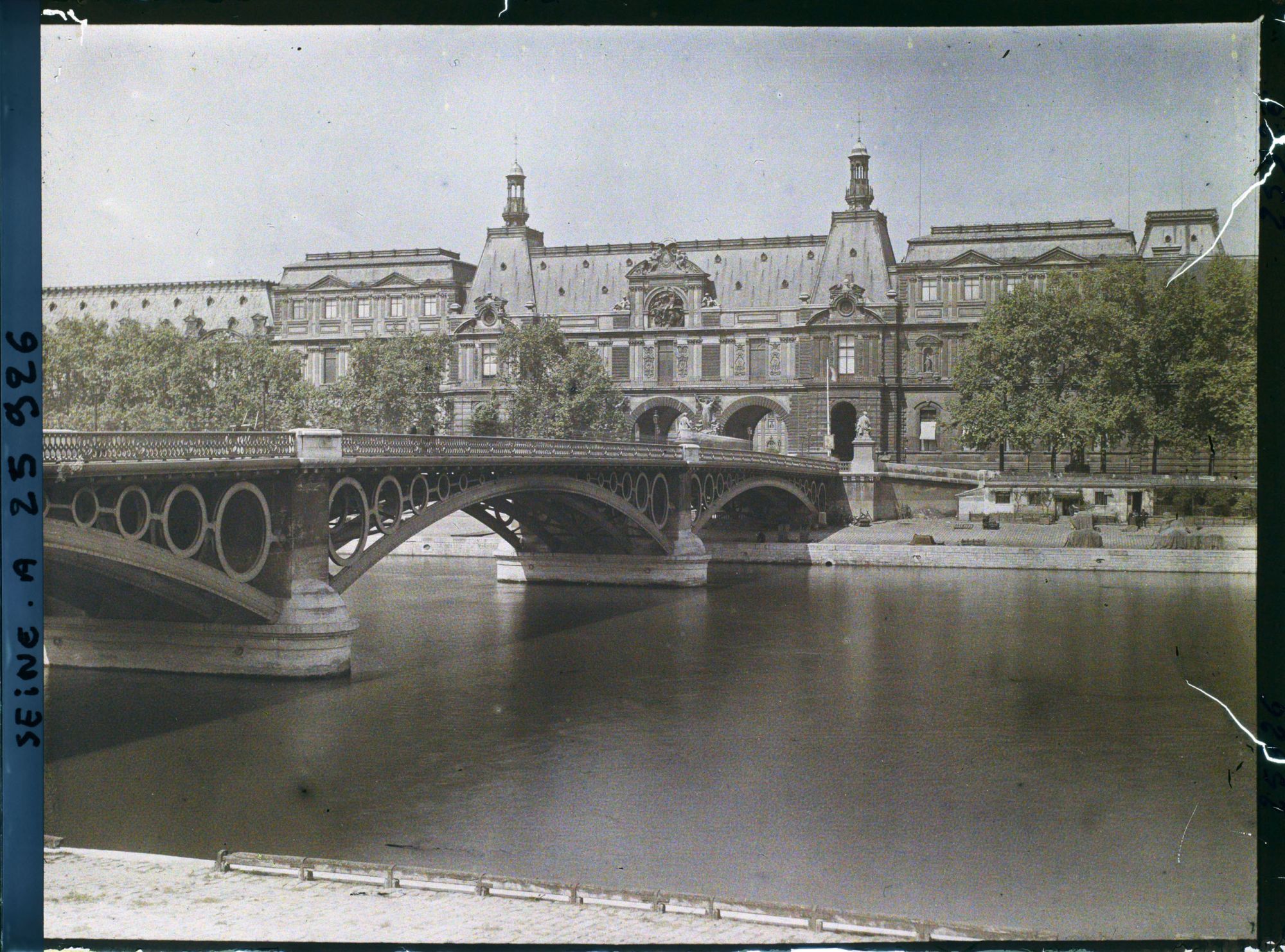 Image représentant Le pont des Saints-Pères (actuel pont du Carrousel), vers le Louvre