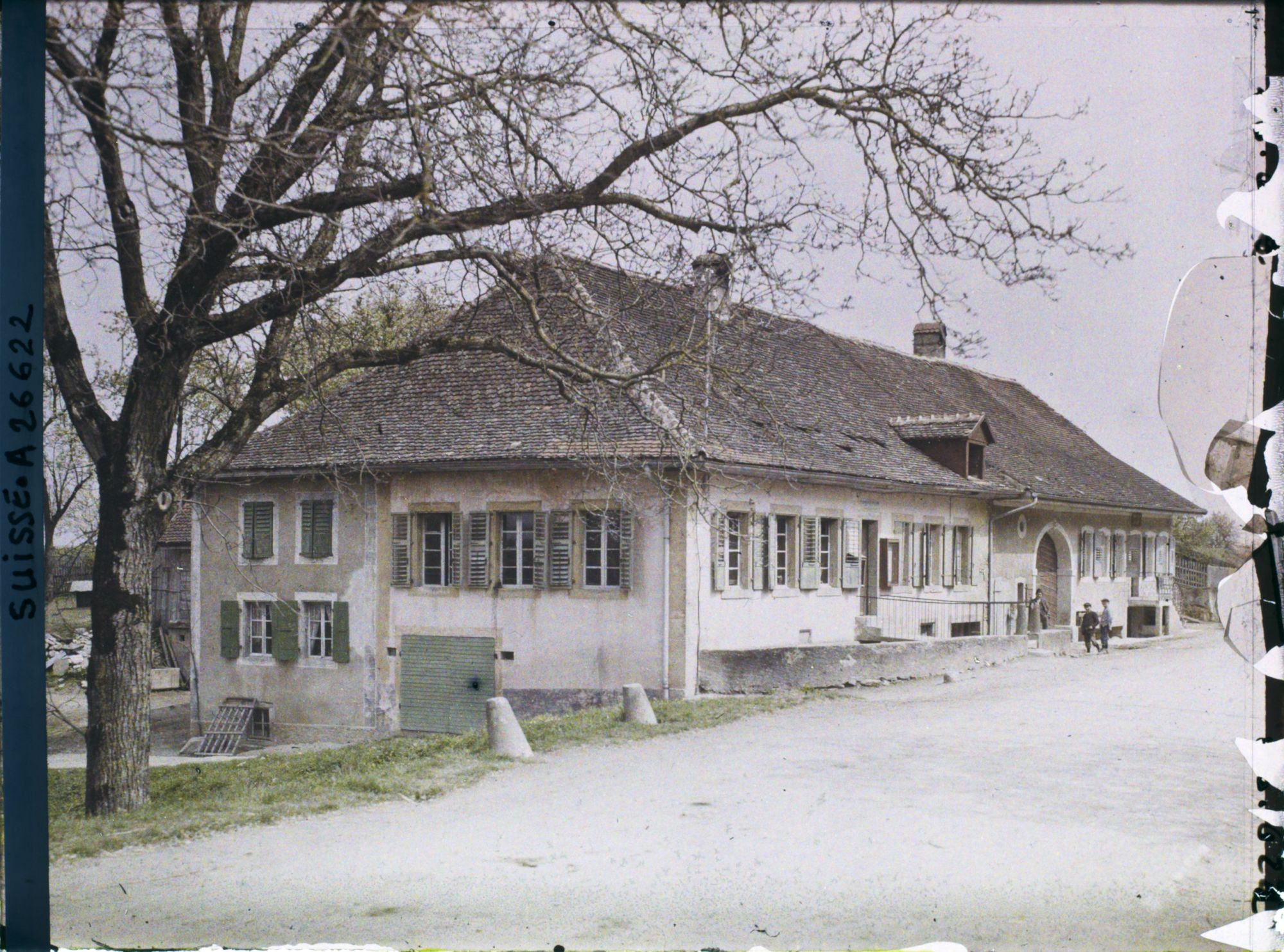 Image représentant L'école, la poste et la maison de ville de Font