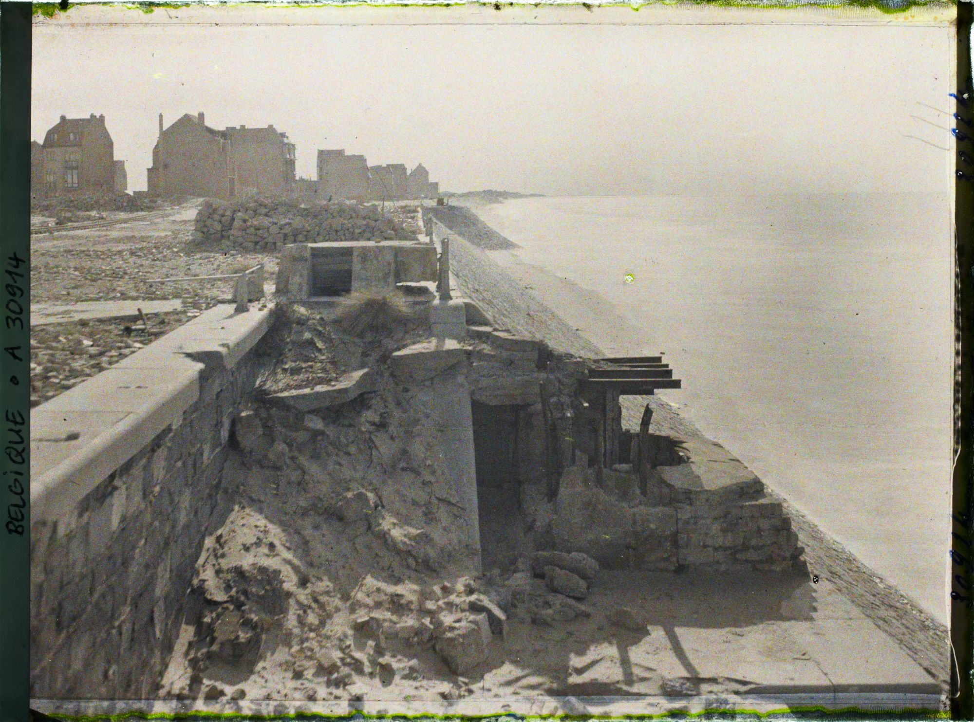 Image représentant Belgique, Westend, Emplacement de pièce d'artillerie sur la digue et Observatoire