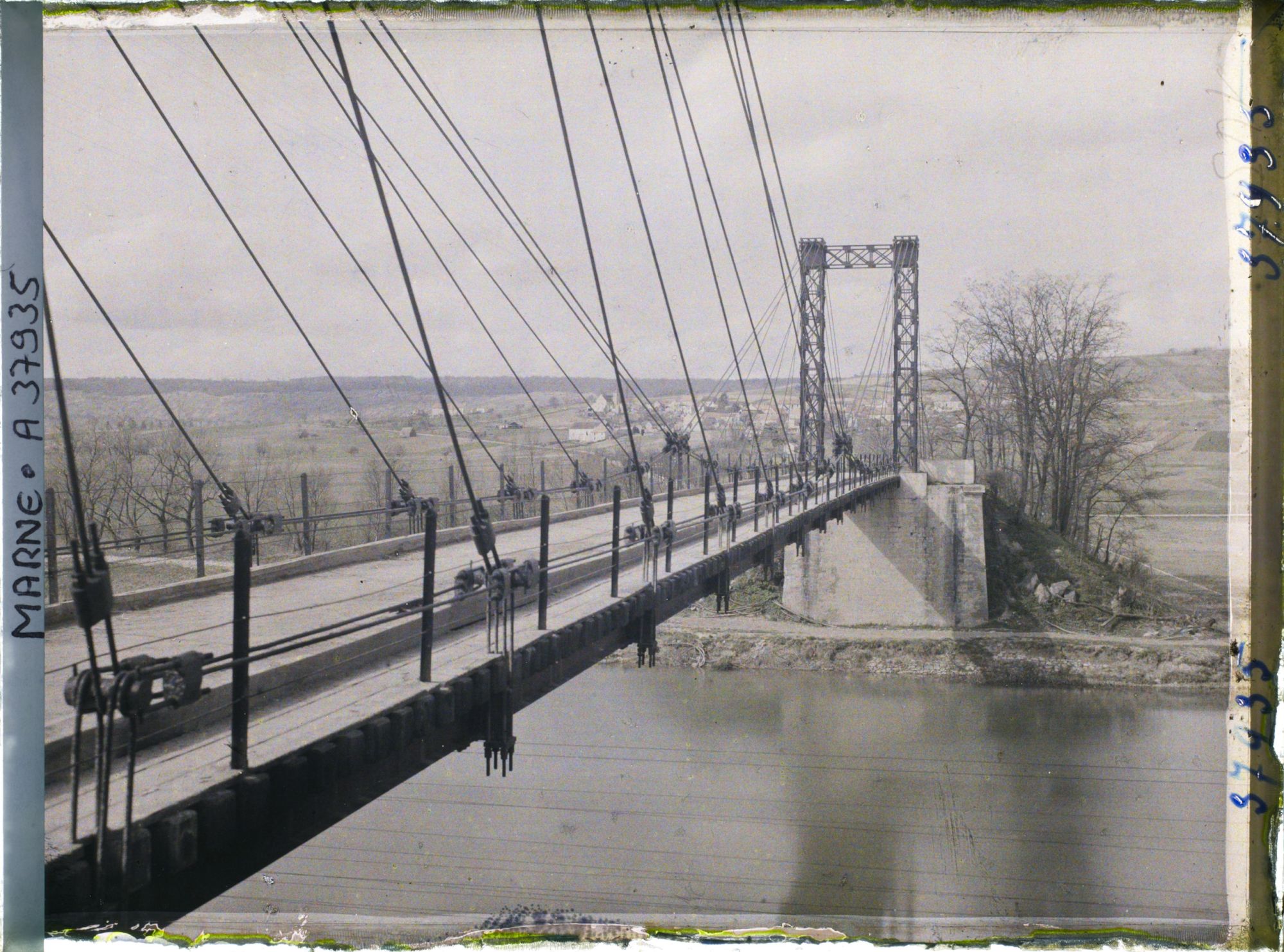 Image représentant France, Dormans, La Marne vers Chassaint