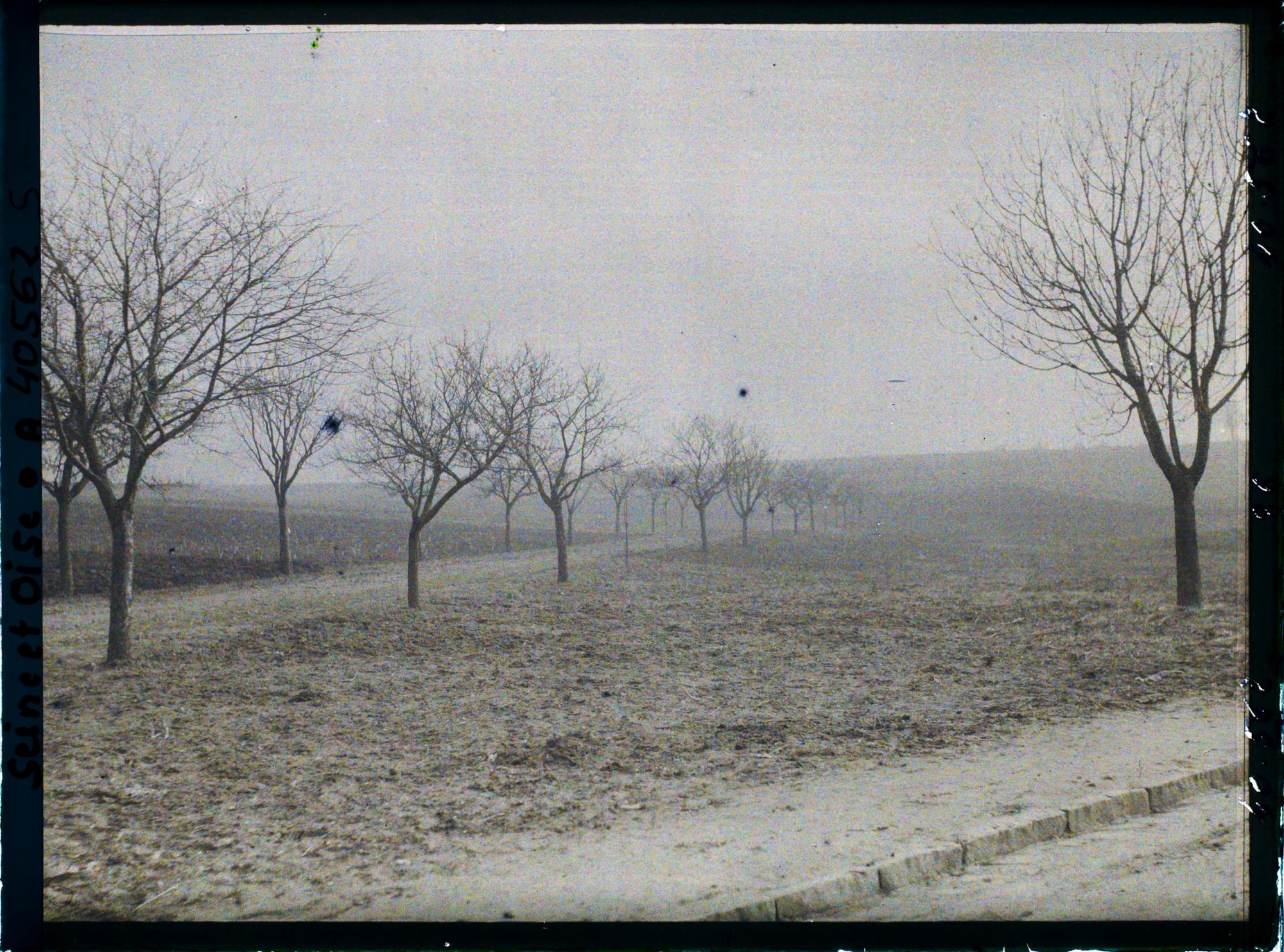 Image représentant France, Les Clayes, Les Champs