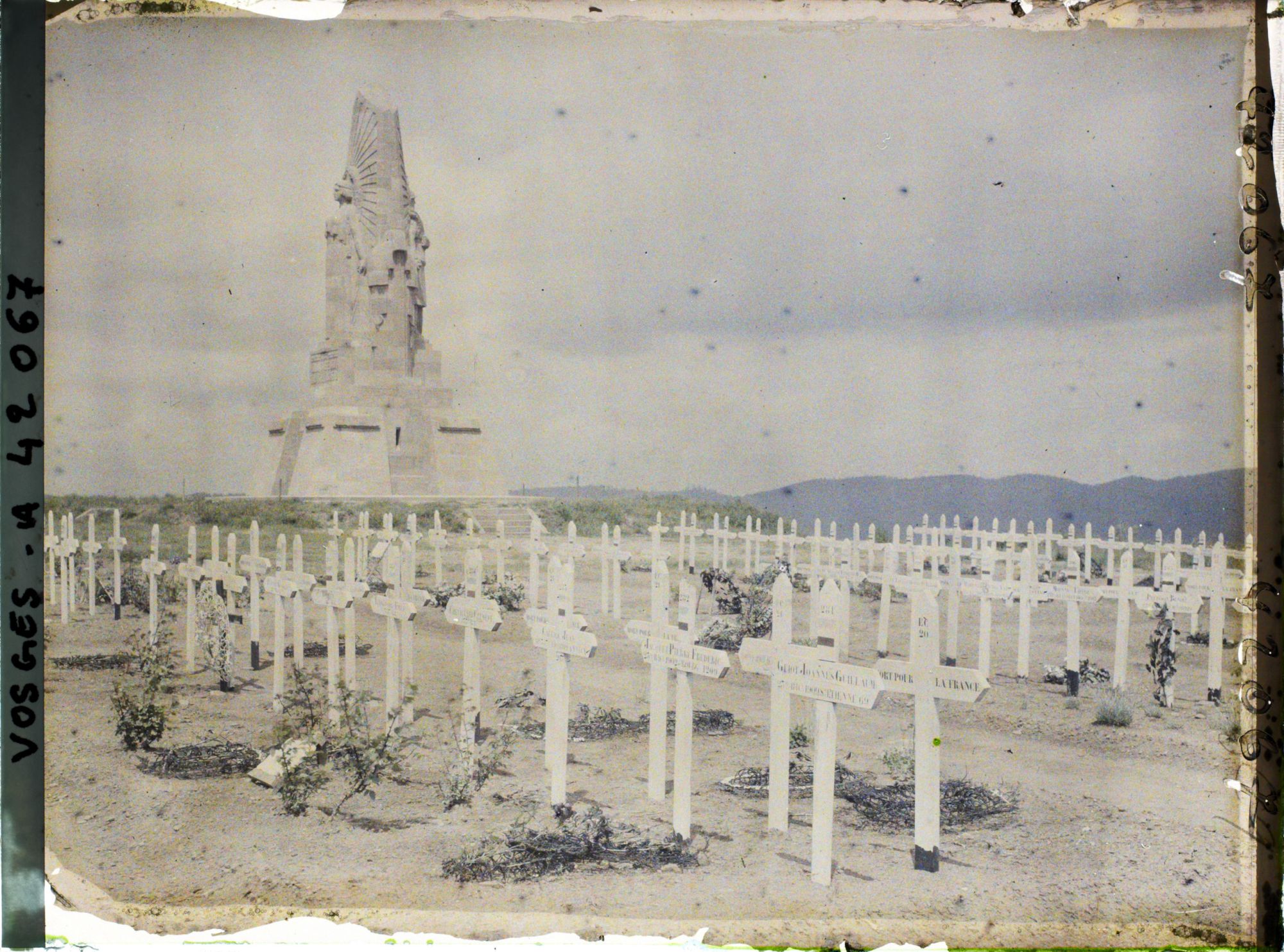 Image représentant France, Le Ban de Sapt Launois, Mt du Ban de Sapt et Cimetière de la Fontenelle