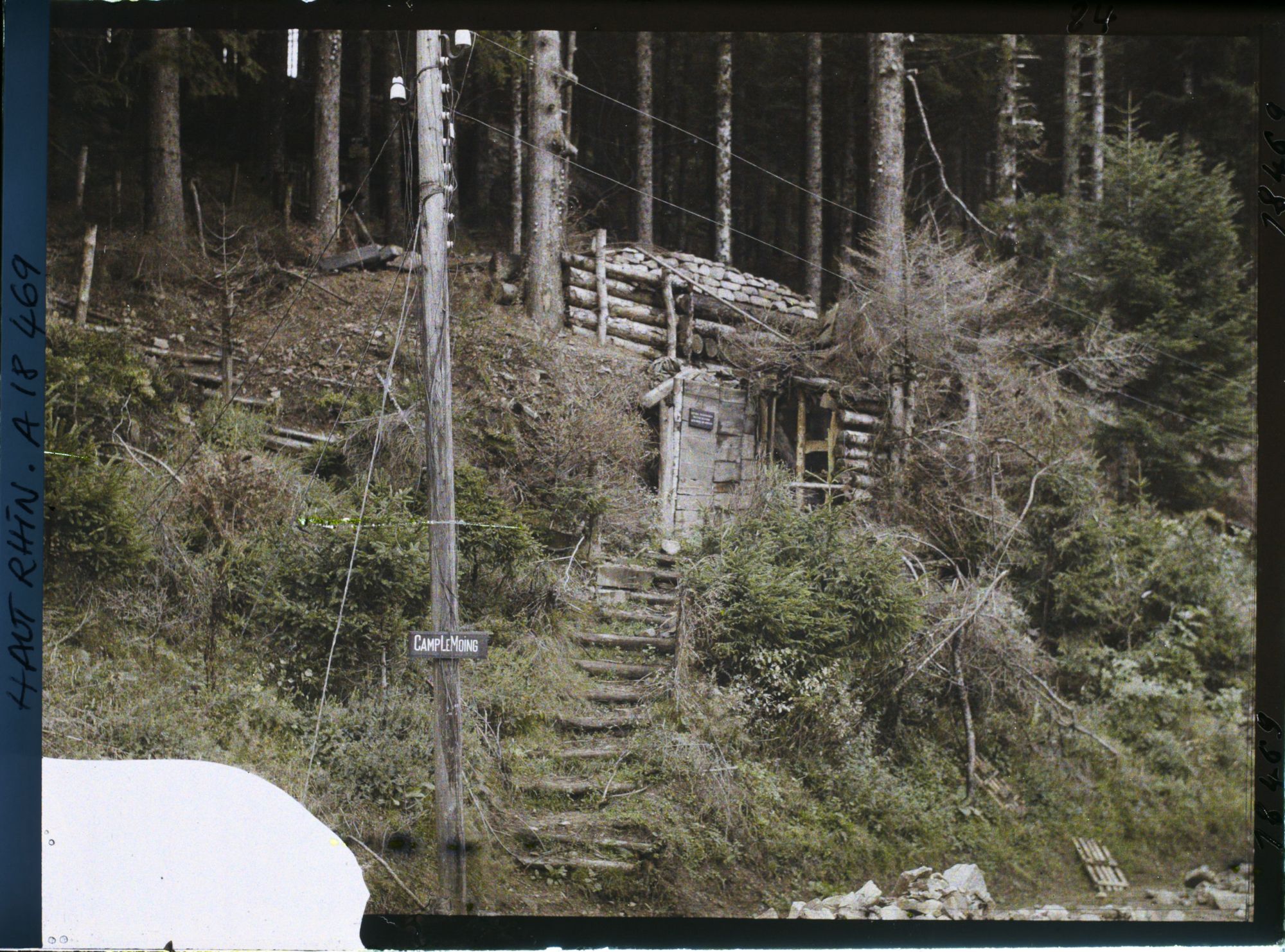 Image représentant France, Un abri sur la route de la Schlucht au Camp Lemoing