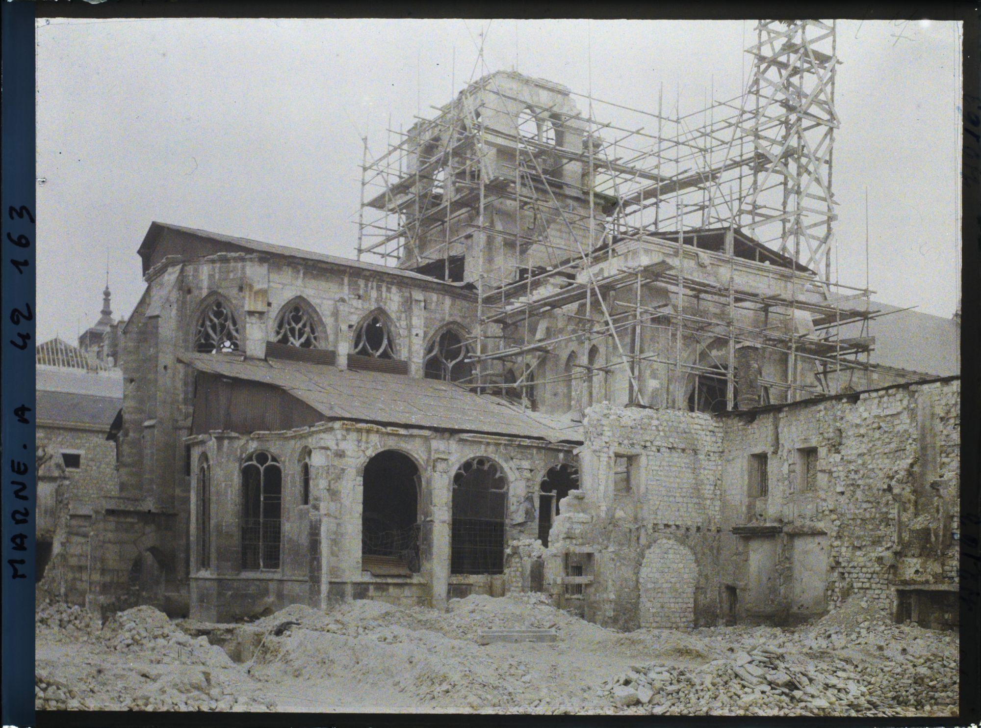 Image représentant France, Reims, La réfection de l'Eglise St Jacques
