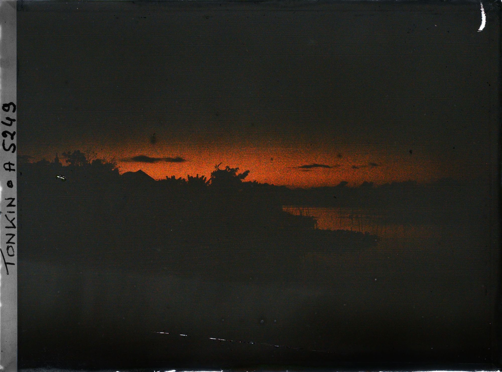 Image représentant Un coucher de soleil sur le Grand Lac