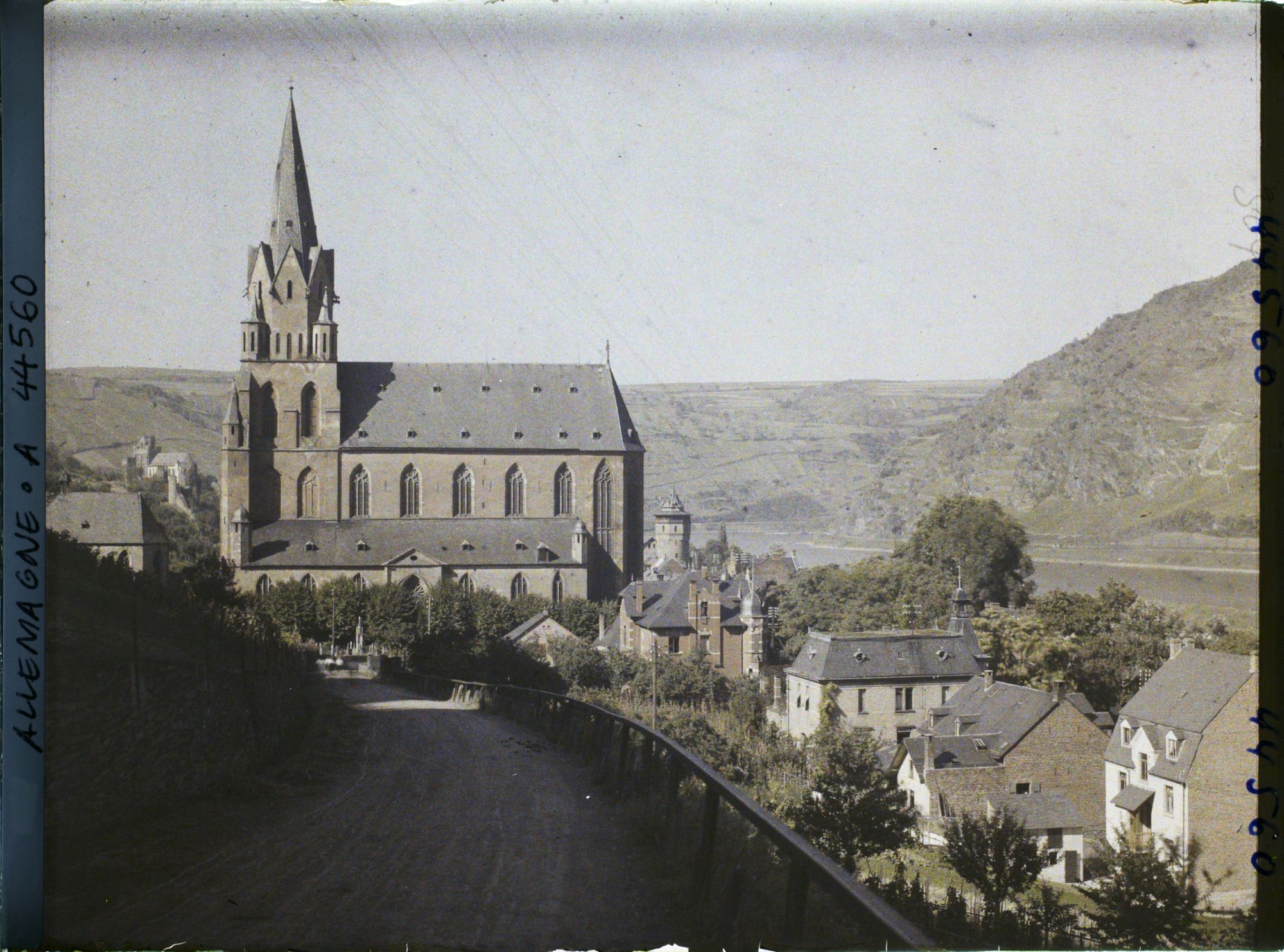 Image représentant Allemagne, Oberwesel, Vue vers N - Dame