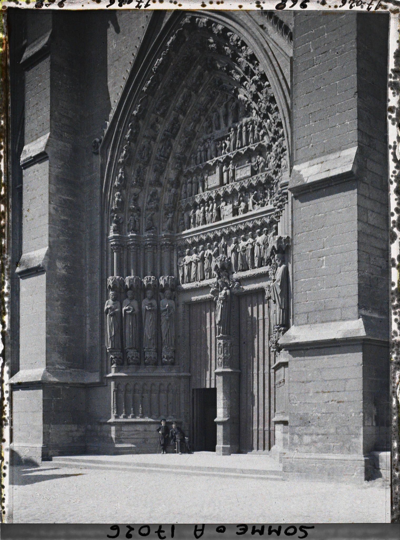 Image représentant France, Amiens, Porte de la Vierge Dorée