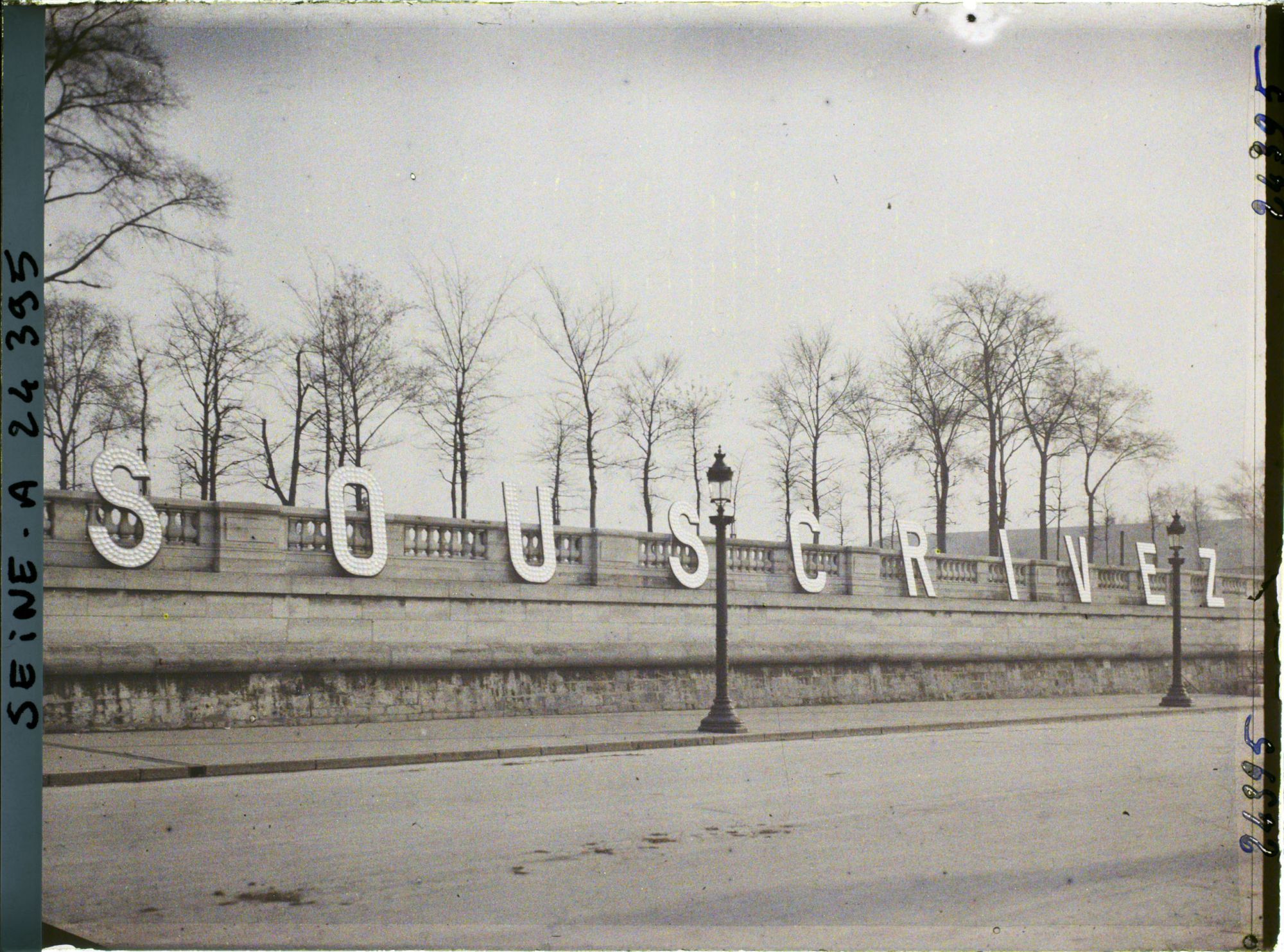 Image représentant Publicité pour l'emprunt national de 1920 place de la Concorde