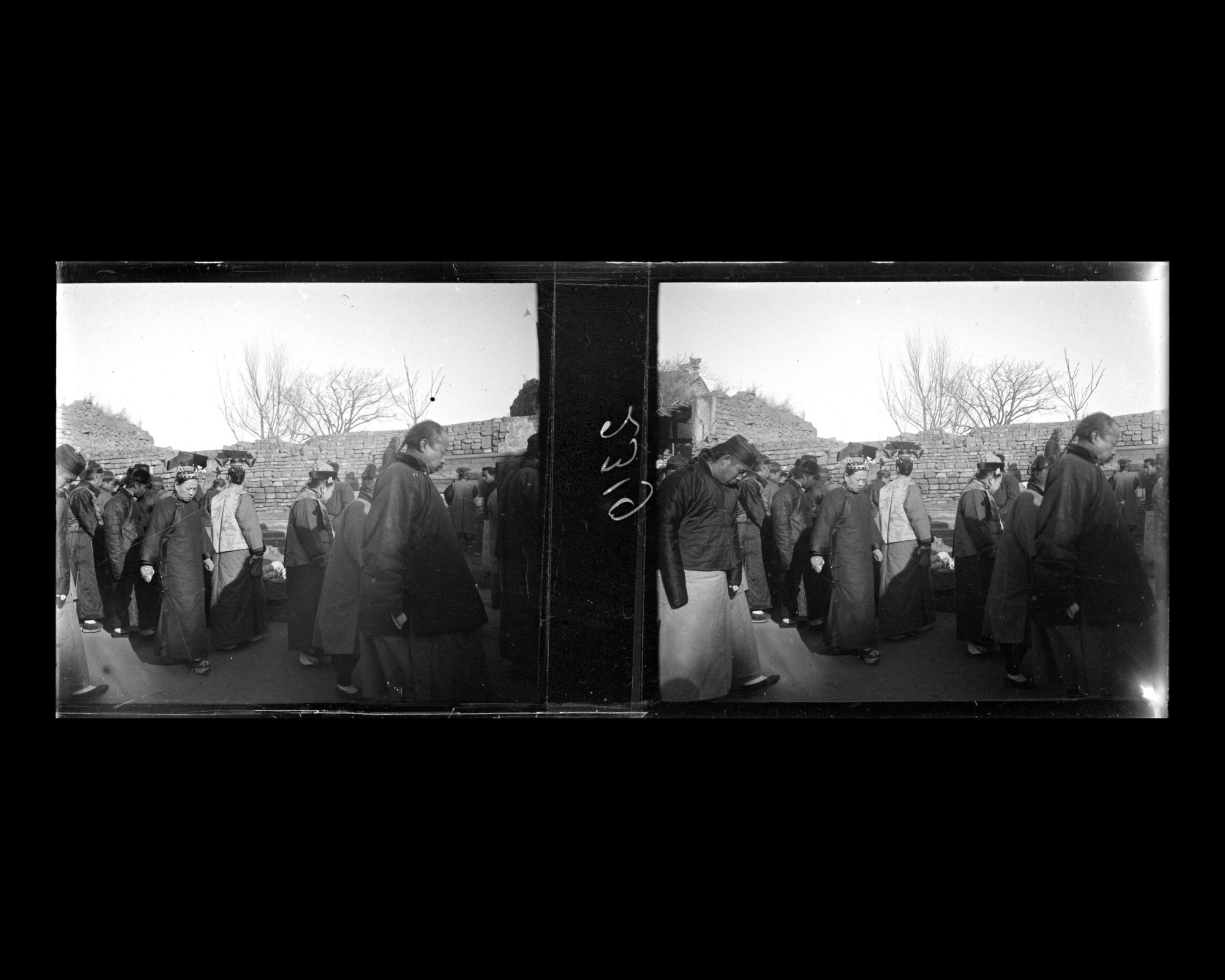 Image représentant Foire monastique (miaohui) au temple Huguosi ("monastère de la Protection du Pays")