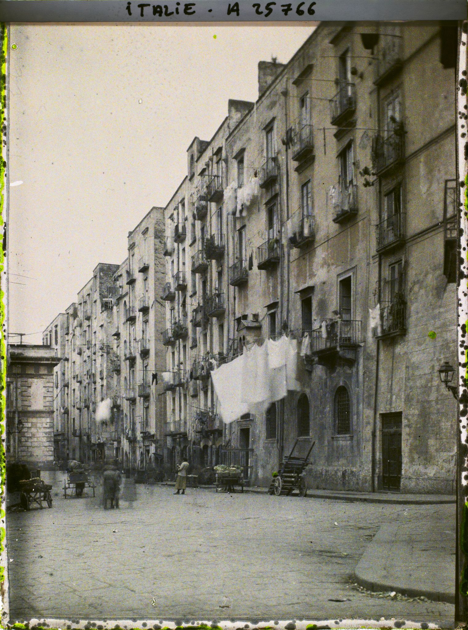 Image représentant Peut-être la via Marina