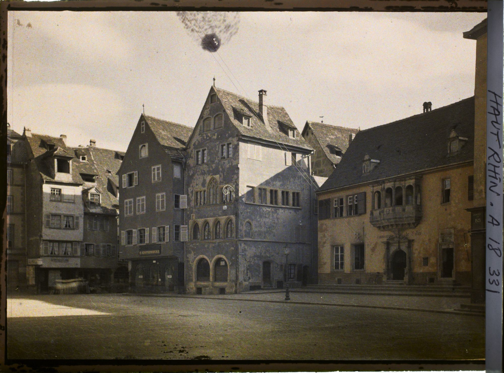 Image représentant France, Colmar, Place d'armes (ancienne Münster Platz, le Commissariat de Police