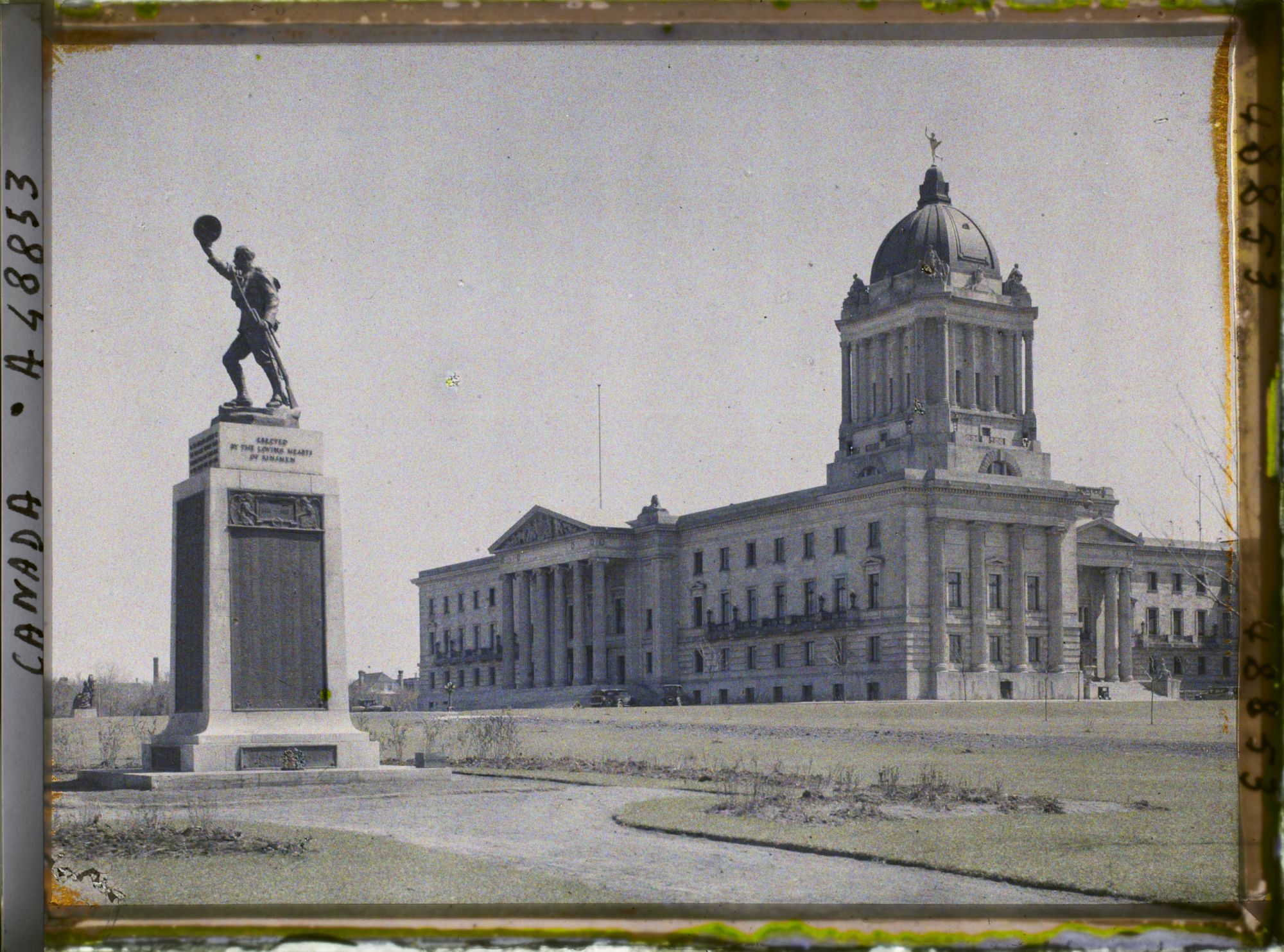 Image représentant Canada, Winnipeg, Monumt de la Défense et Parlement