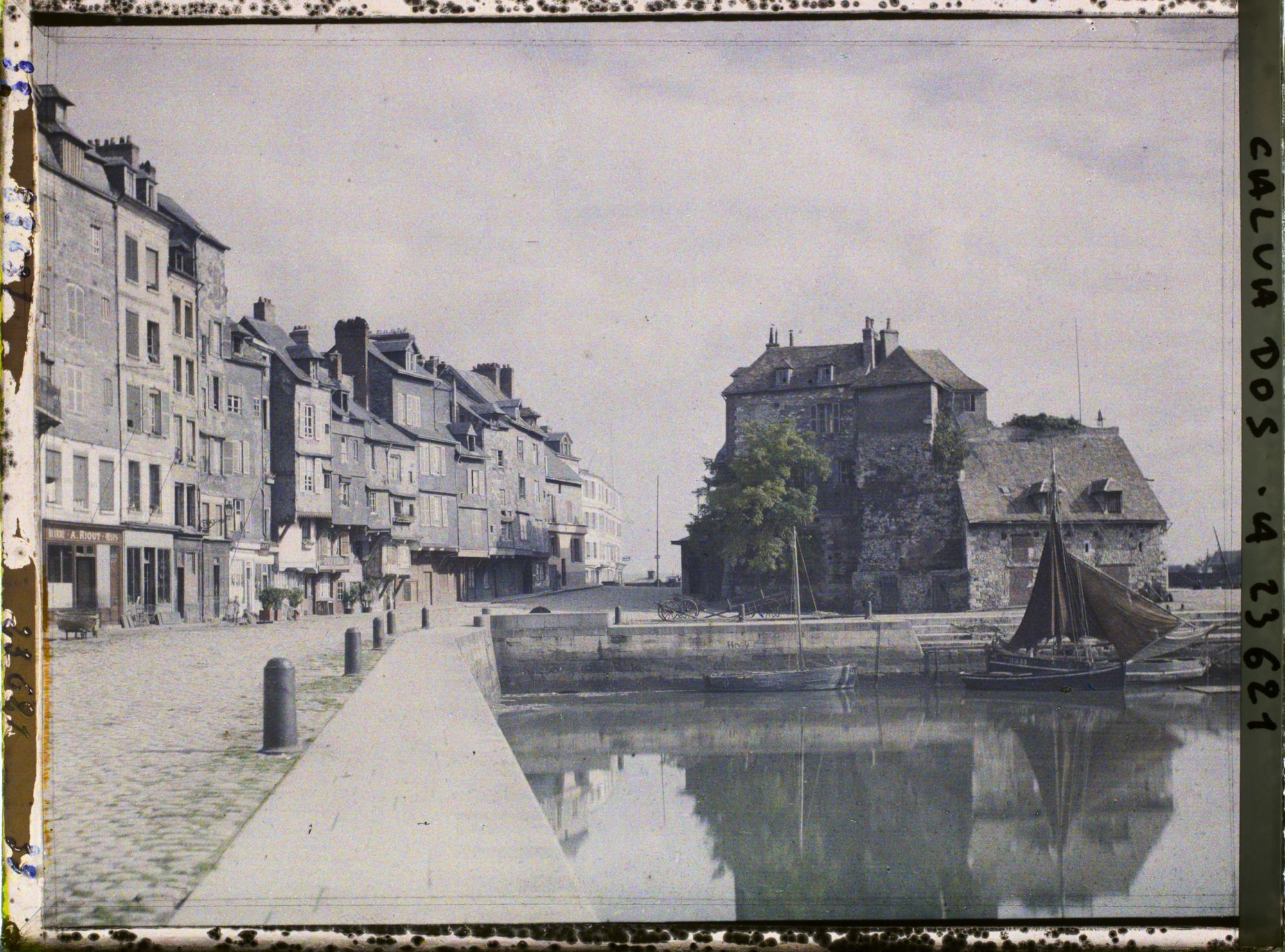 Image représentant Un coin du quai Sainte-Catherine