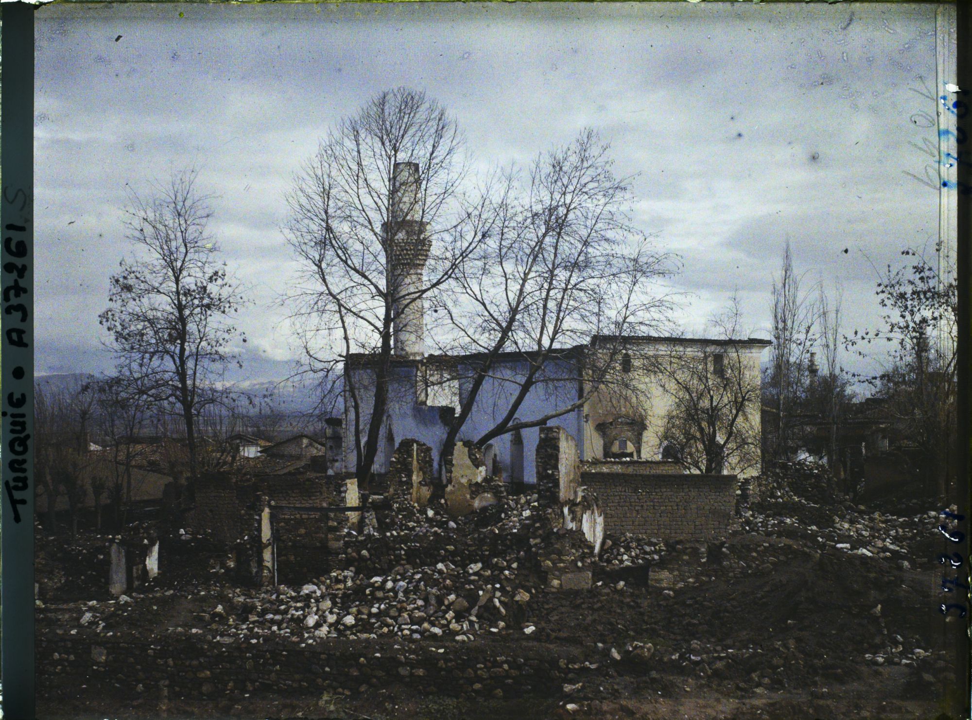 Image représentant Turquie, Alacheir, Mosquée du Bazar incendiée