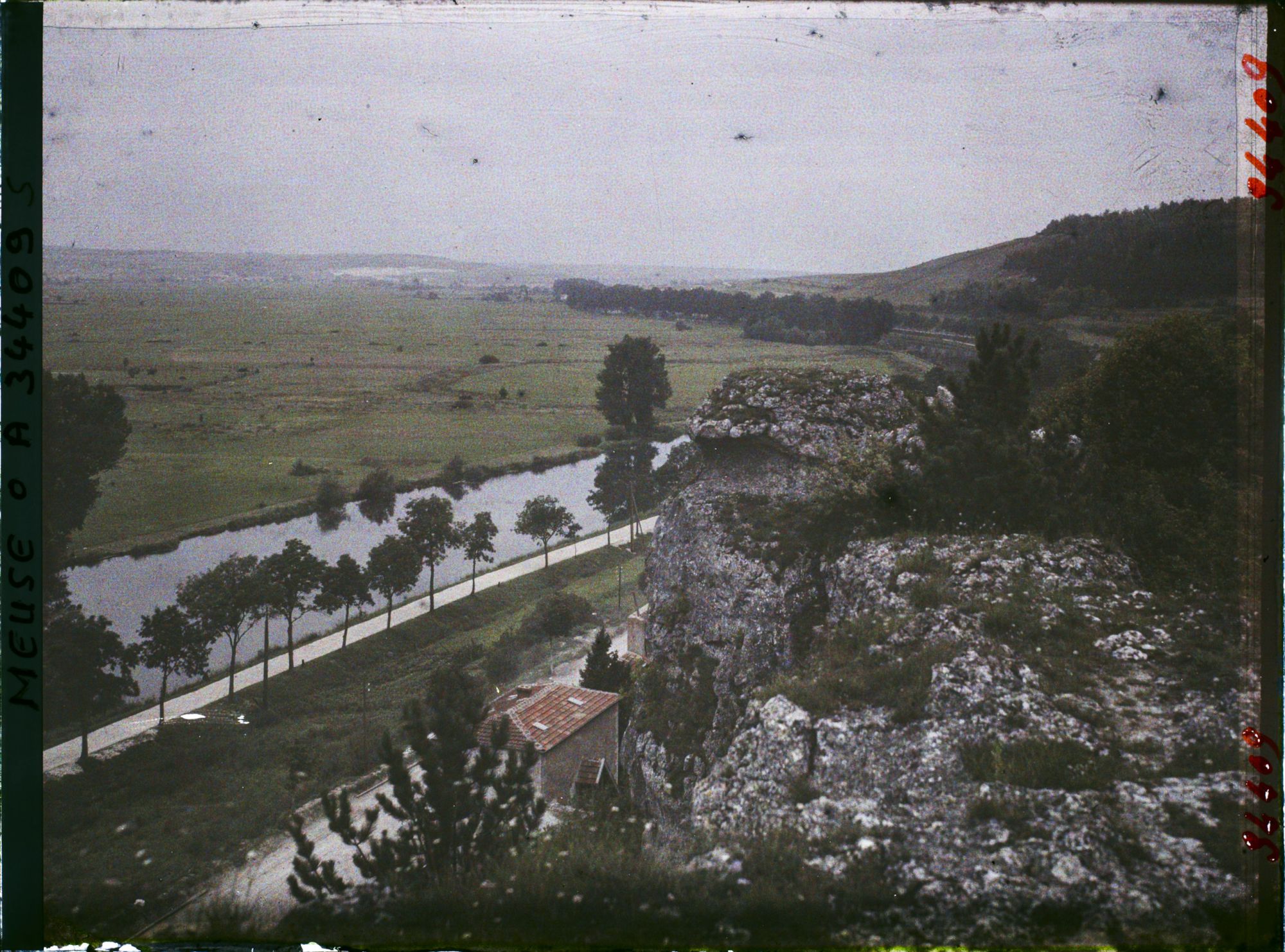 Image représentant France, St Mihiel, Panorama pris des Sept roches vers la côte Ste Marie