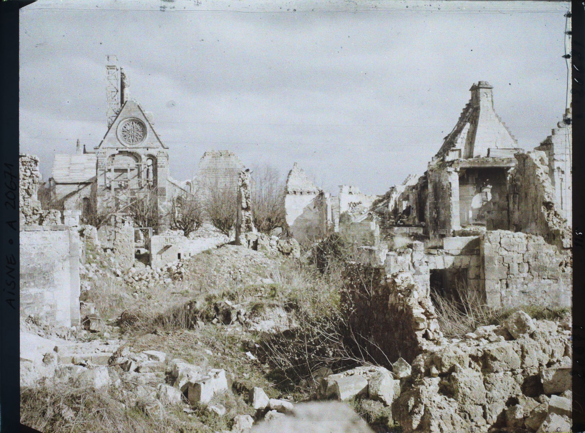 Image représentant France, Vailly, Vue vers l'Eglise