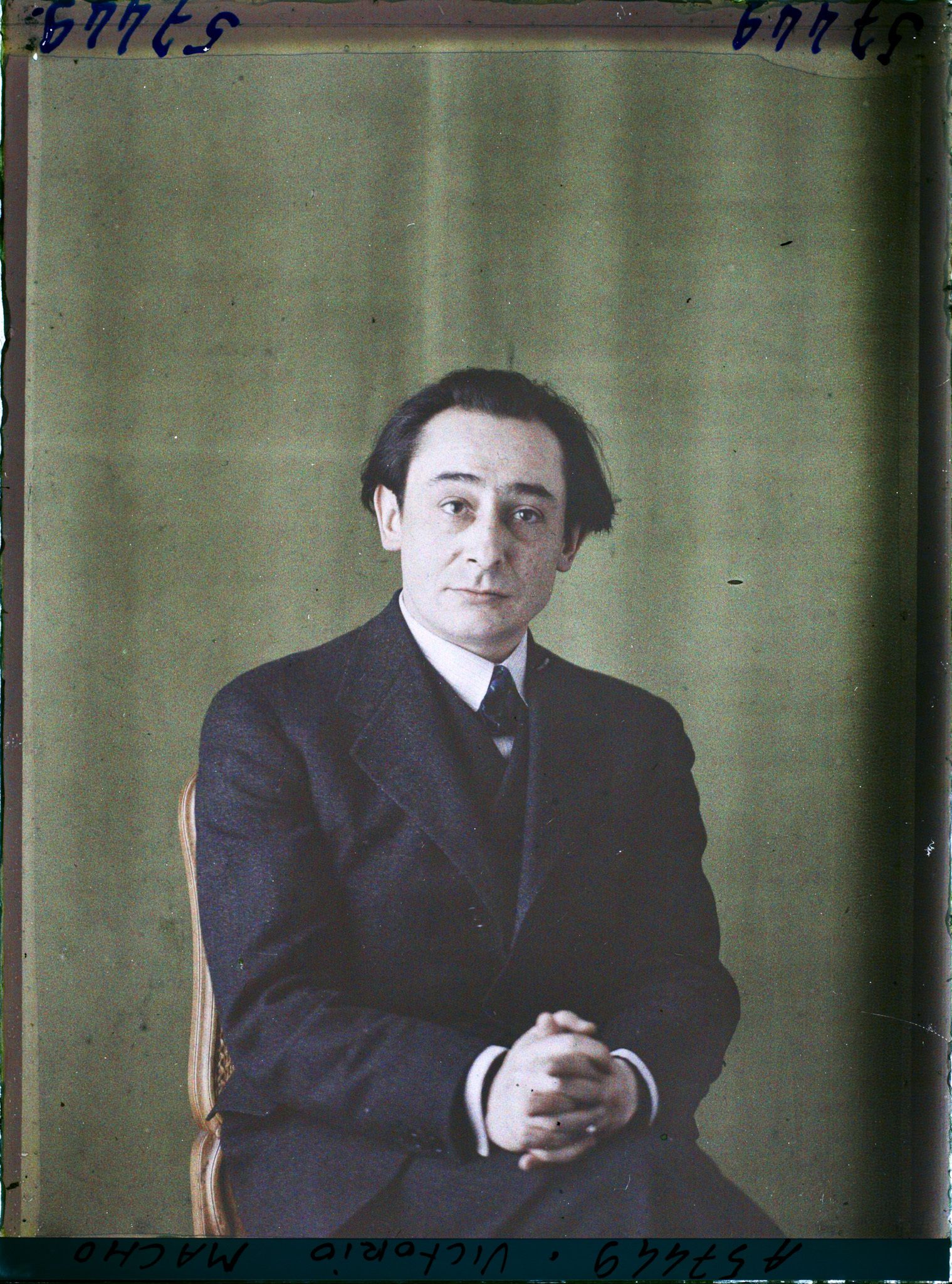 Image représentant Monsieur  https://musee-albert-kahn.s-museum.fr/home/NWQ2OTAwYzNmYjZlZTk1ZWQwODJmMjY4L2dlbmVyaWMtbm90aWNlLXRhYi9hdXRob3JpdHkvNjE3YTc5ZjVjZjhiODk2OGIzMzM3ZDIx/5d6900c3fb6ee95ed082f268/generic-notice-tab/authority/617a79ebcf8b8968b3337319 Victorio Macho